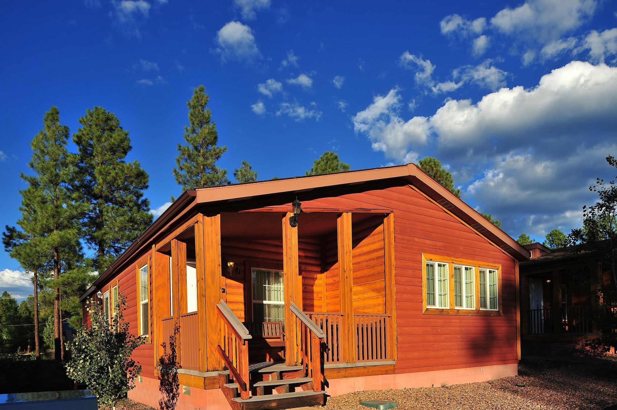 Vista Exterior PVC at The Roundhouse Resort
