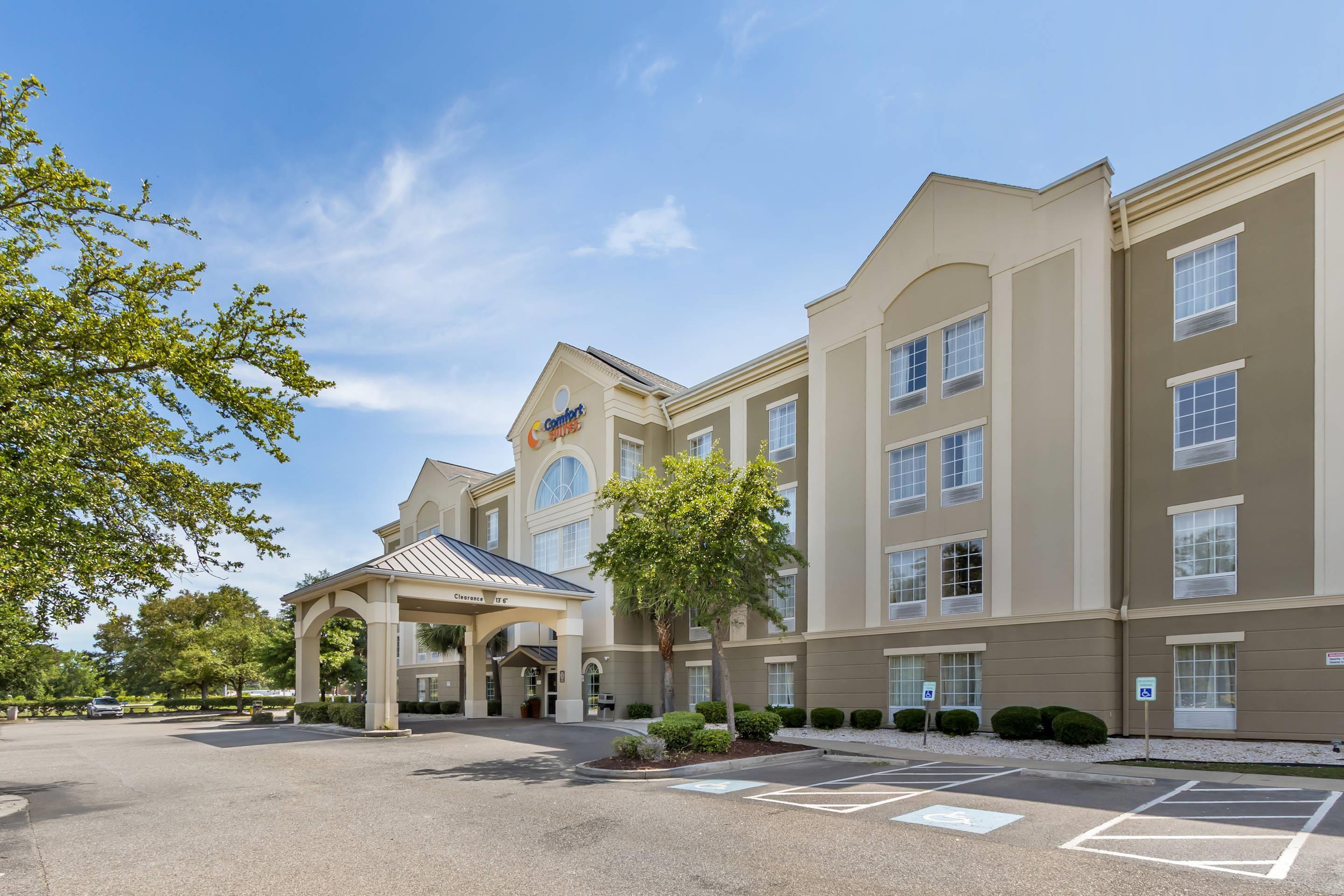 Vista Exterior Comfort Suites Myrtle Beach Central