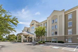 Alojamiento - Comfort Suites Myrtle Beach Central