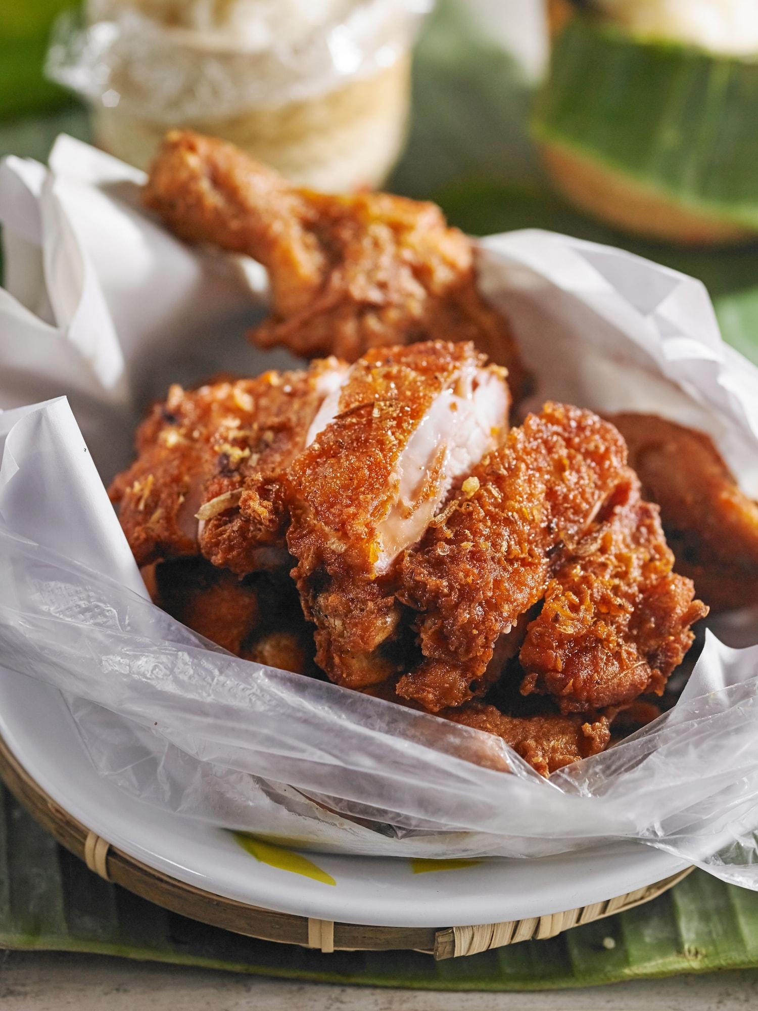 Restaurant Hotel Indigo Bangkok Wireless Road by IHG