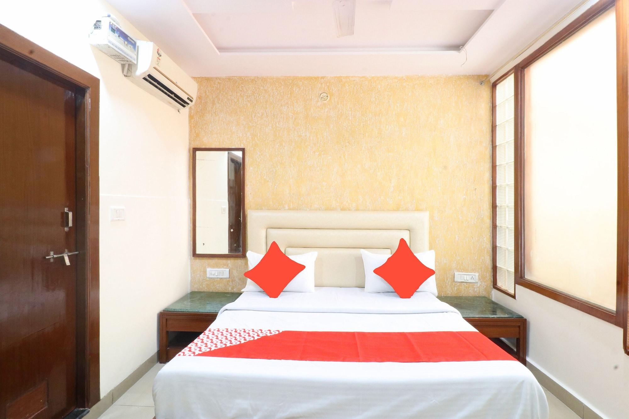 Varios OYO 40402 Hotel Kirandeep
