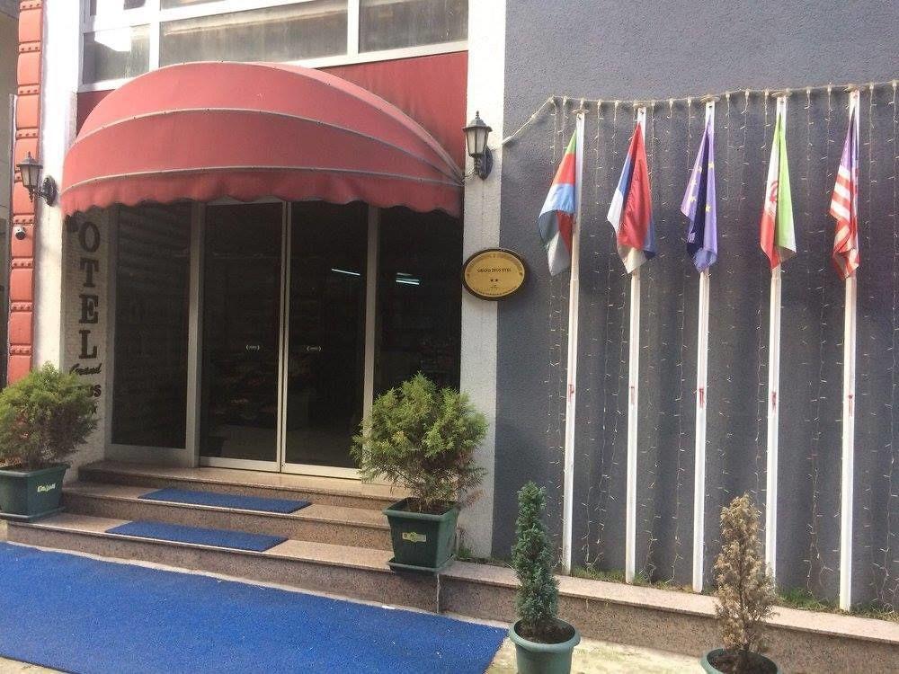 Vista Exterior Grand Zeus Hotel