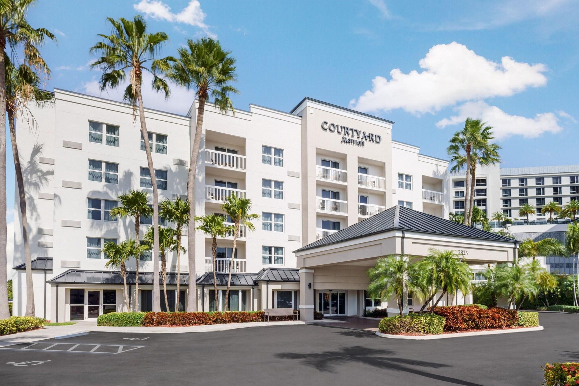 Vista Exterior Courtyard by Marriott Aventura Mall
