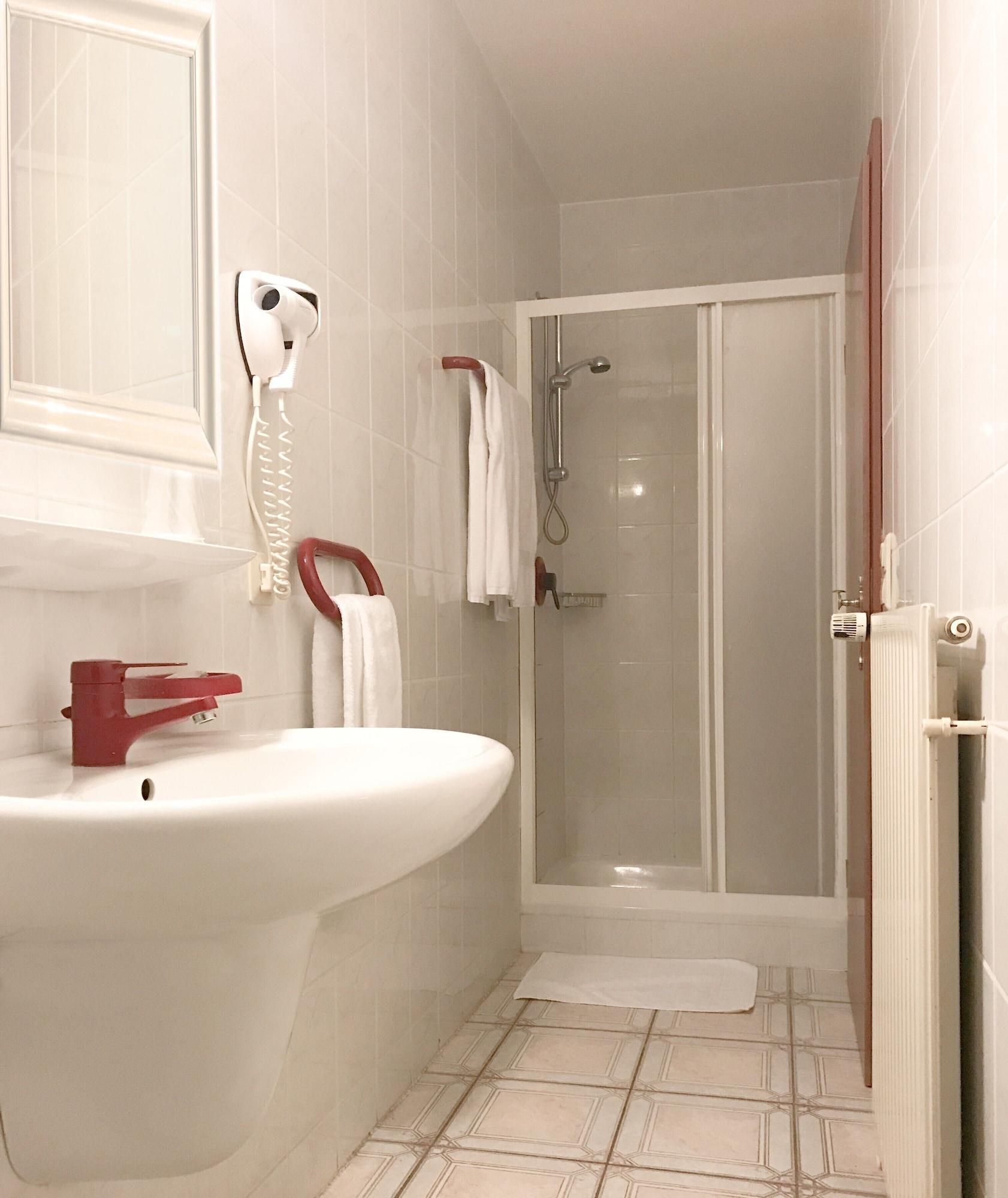 Equipamiento de Habitación Hôtel Carpini