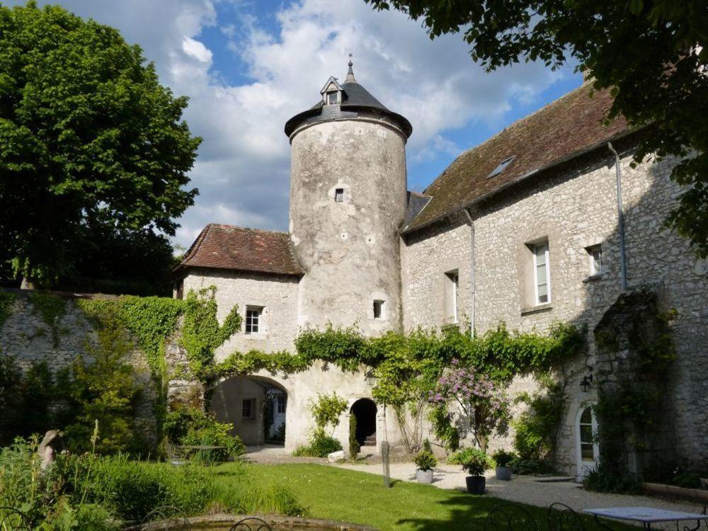 Vista Exterior Le Relais Louis XI