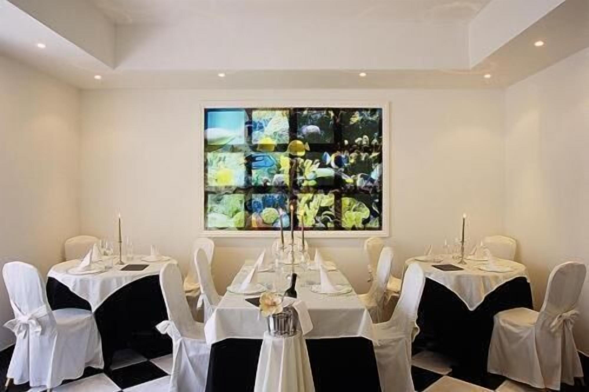 Restaurant M Glamour Hotel