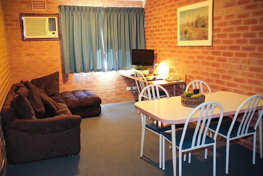 Perth City Apartment Hotel by null