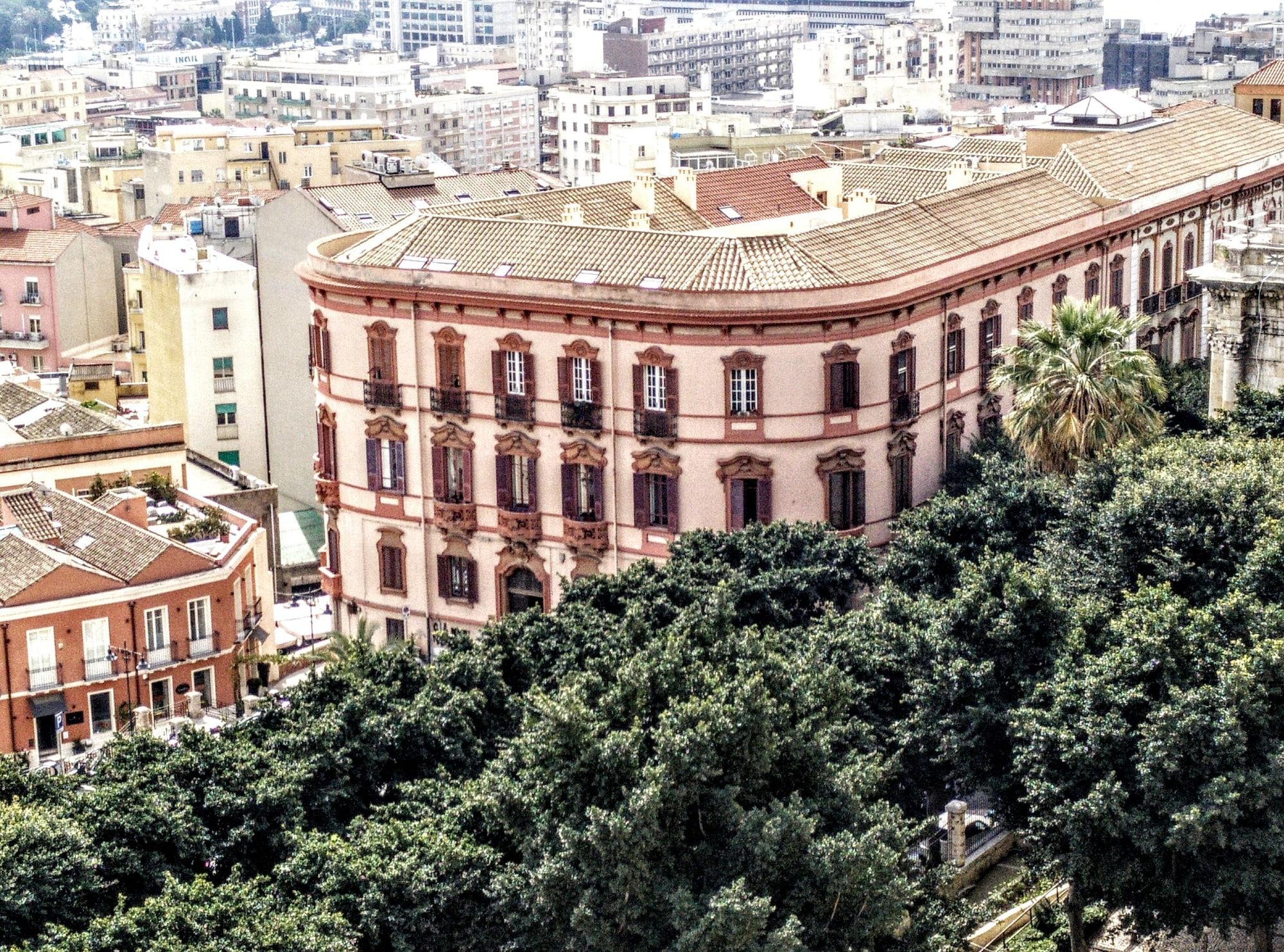 Varios Al Bastione di Cagliari