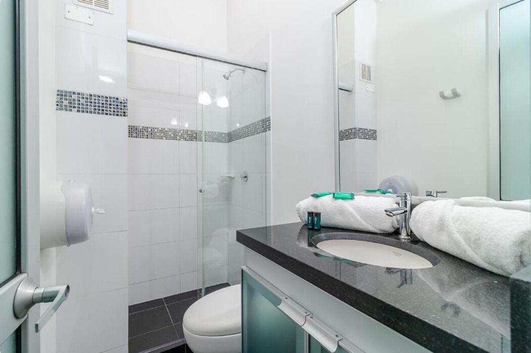 Equipamiento de Habitación Hotel CGH Bogota Airport