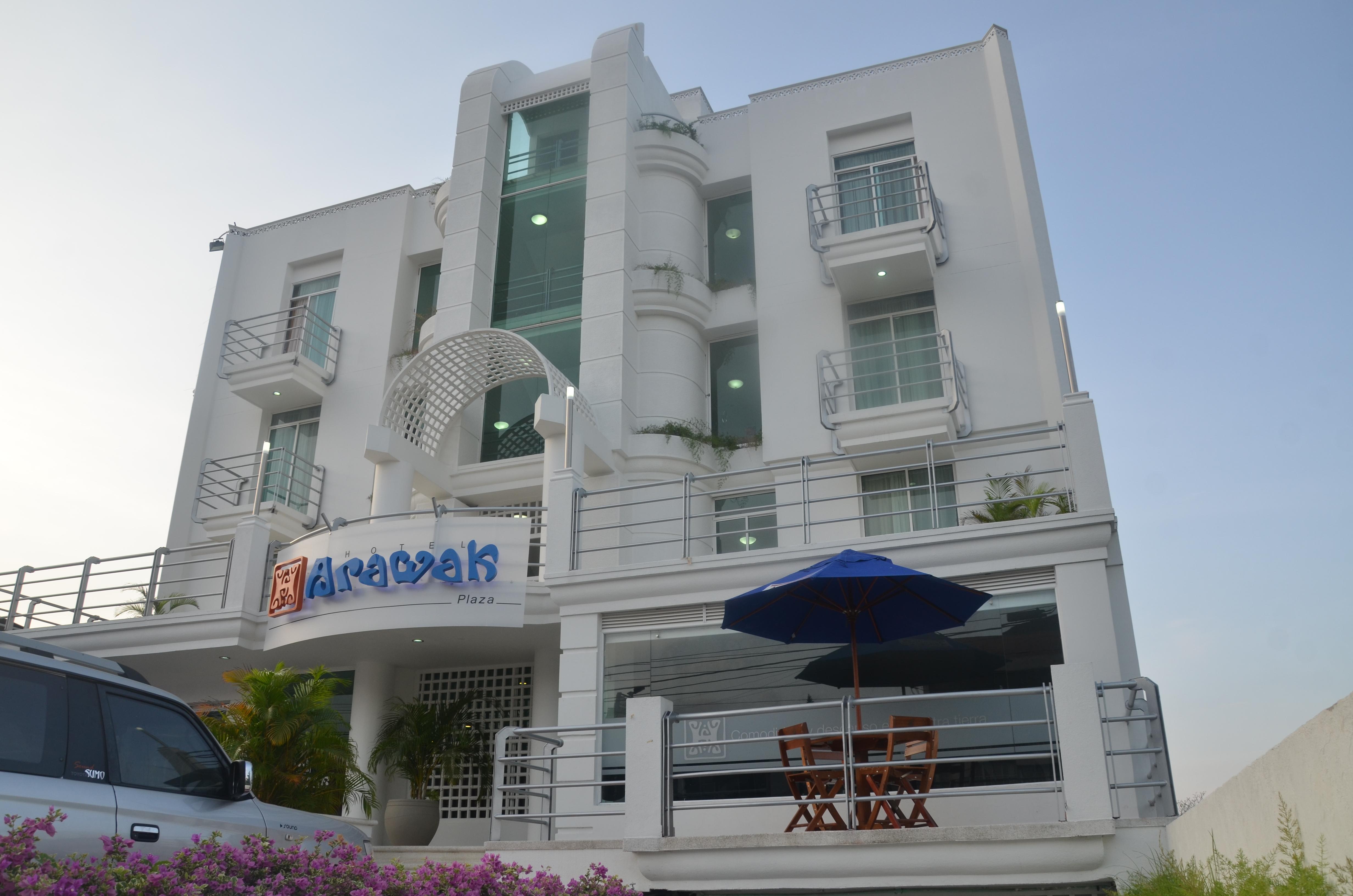 Vista Exterior Hotel Arawak Plaza