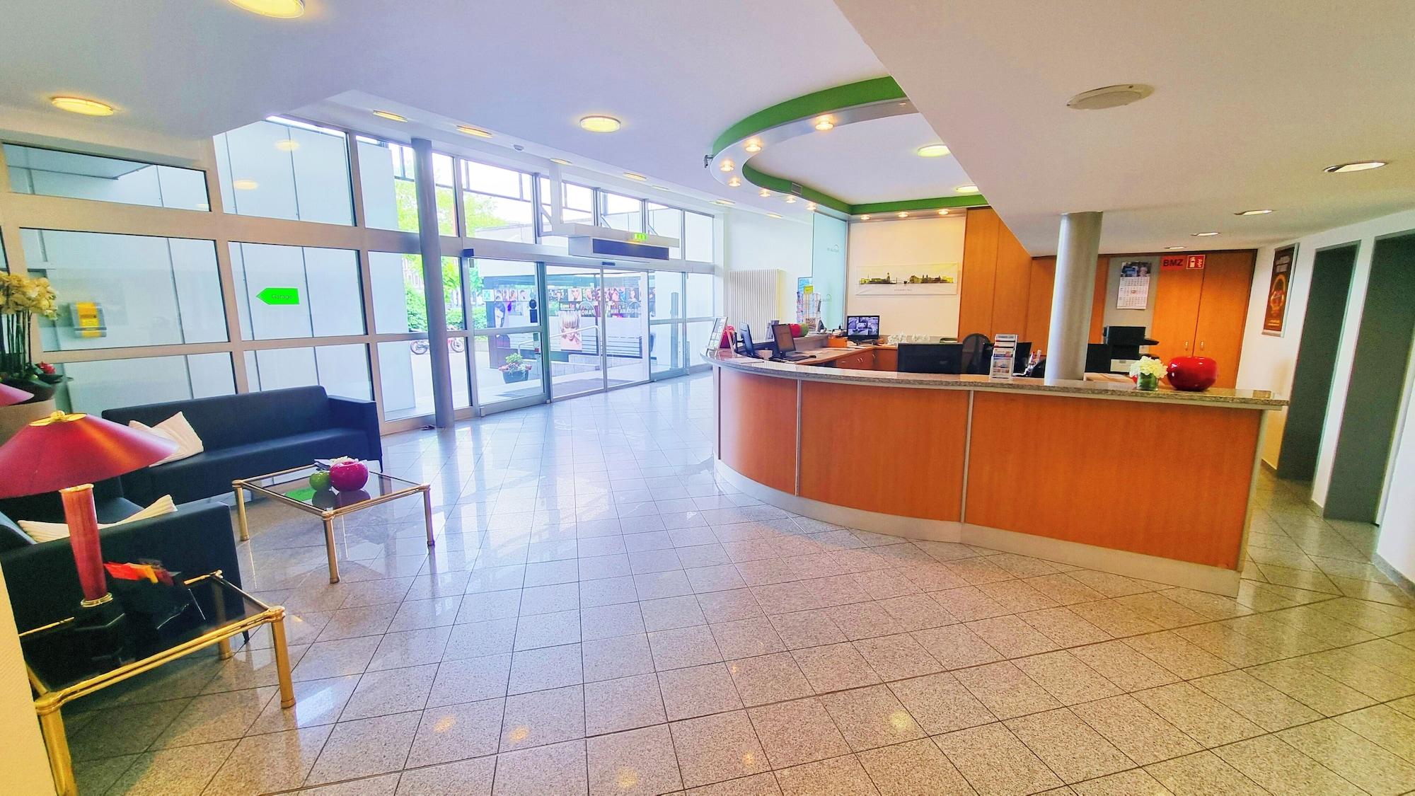 Vista Lobby Panorama Inn Hotel und Boardinghaus