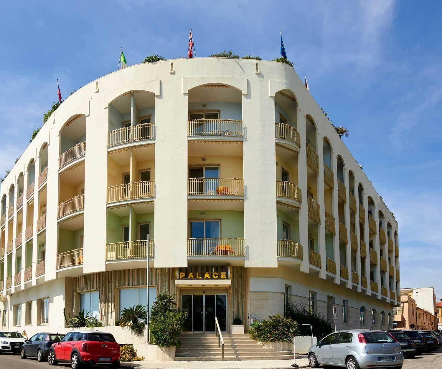 Vista Exterior Grand Hotel Palace