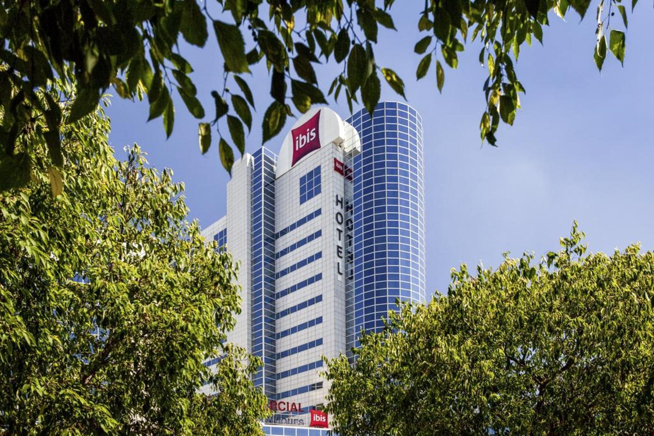 Vista Exterior ibis Paris Porte De Montreuil