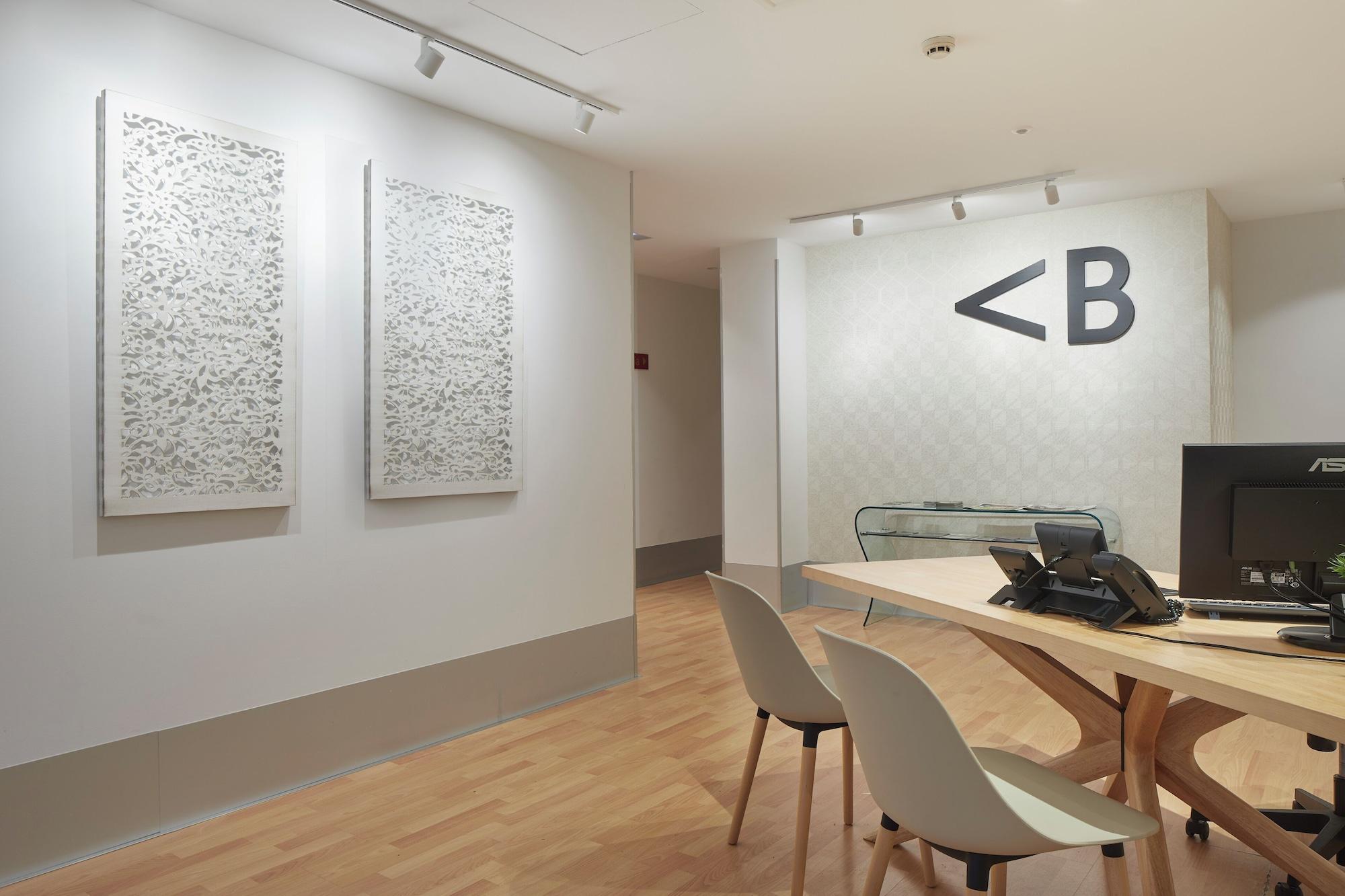 Comodidades del Alojamiento Hotel Berri Versalles