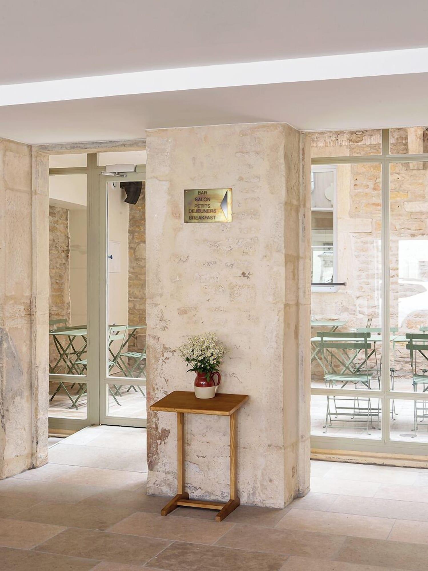 Vista Lobby Alfred Hotels Beaune