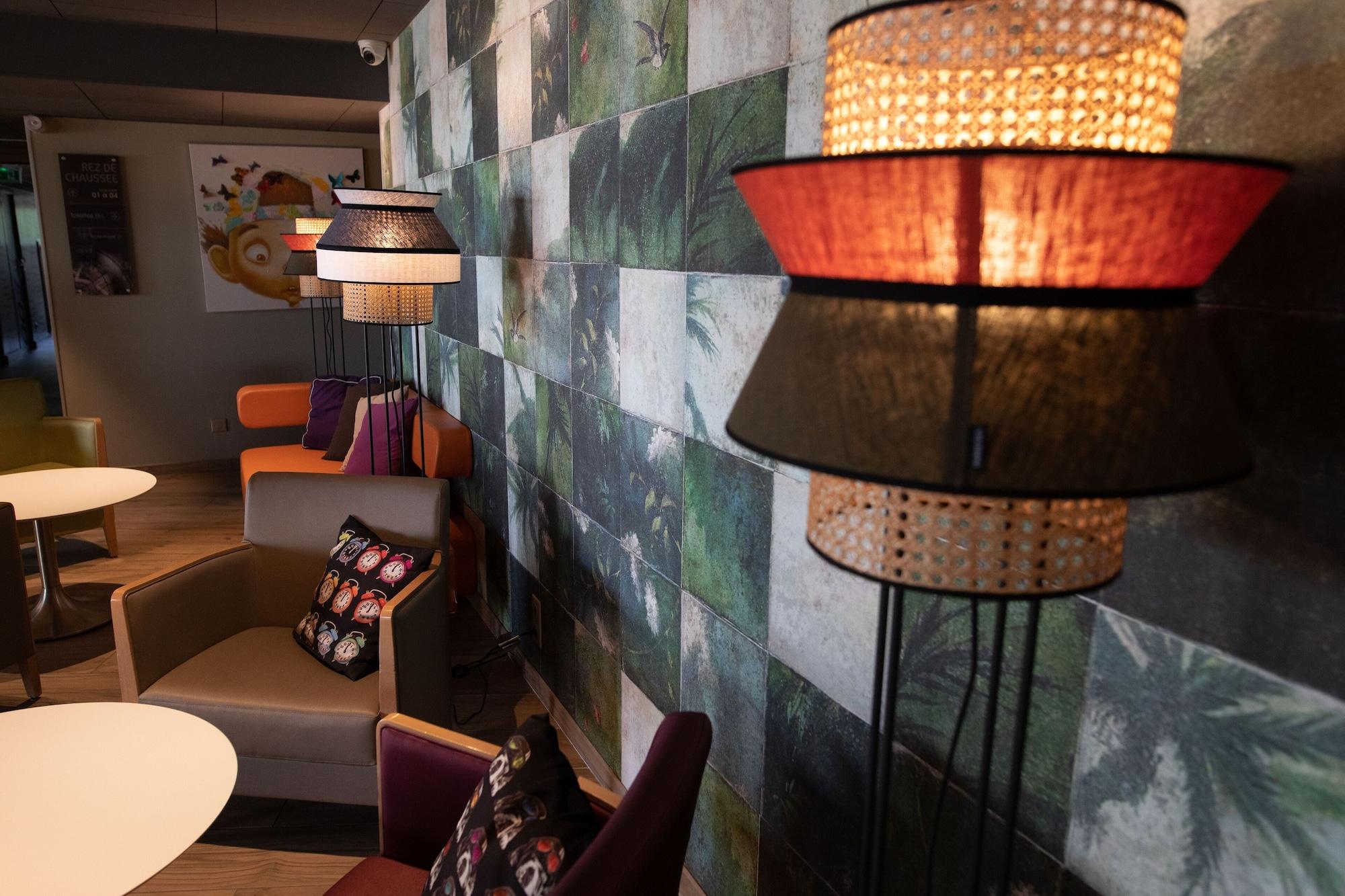 Vista Lobby ibis Styles Clermont Ferrand Le Brezet Aeroport
