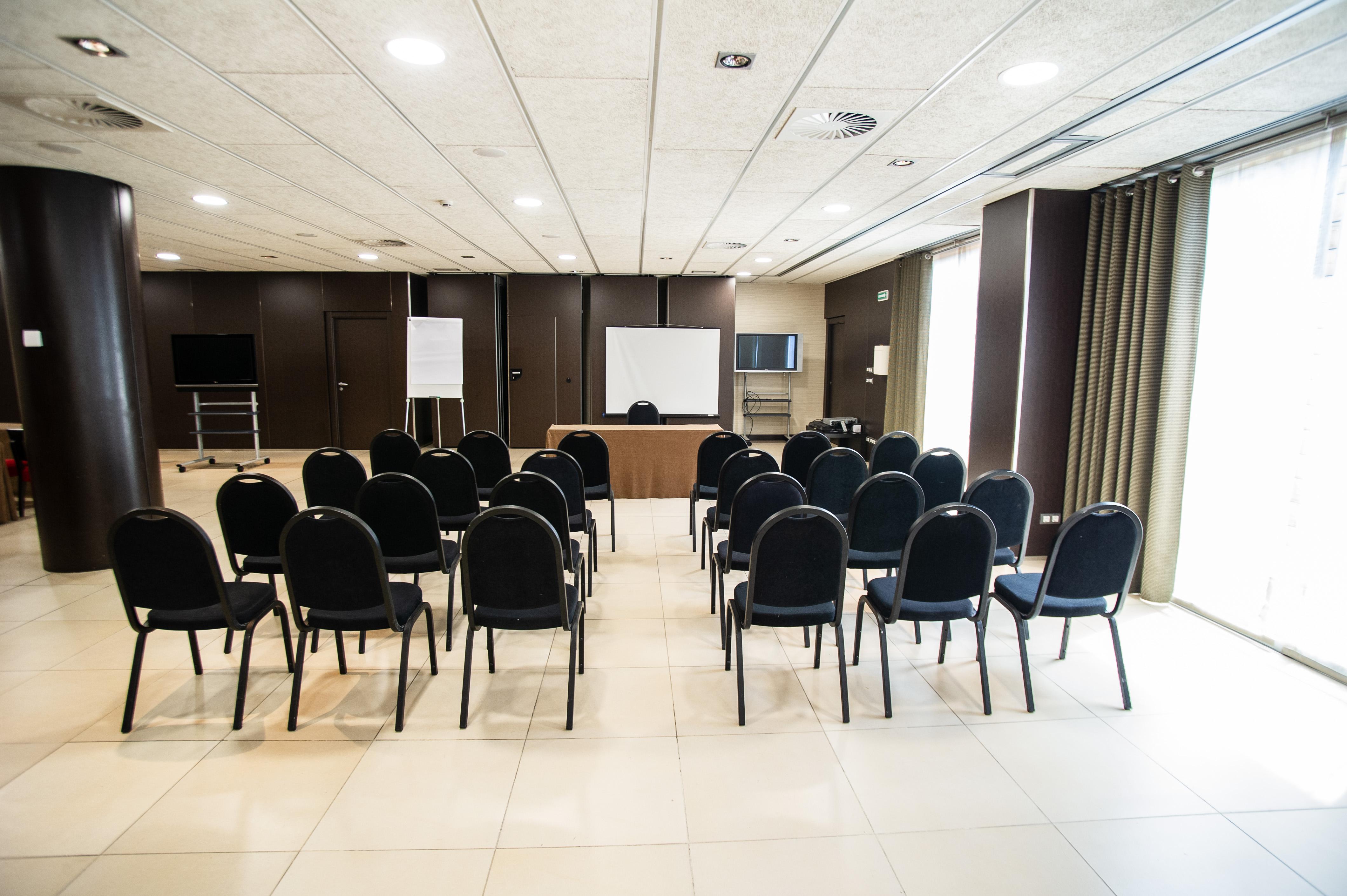 Centro de Negocios AZZ Pamplona Norte