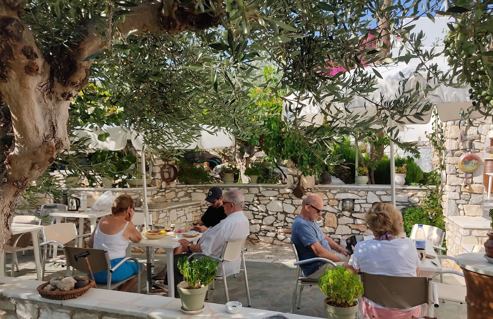 Restaurant Sunset Studios & Apartments - Adults Only