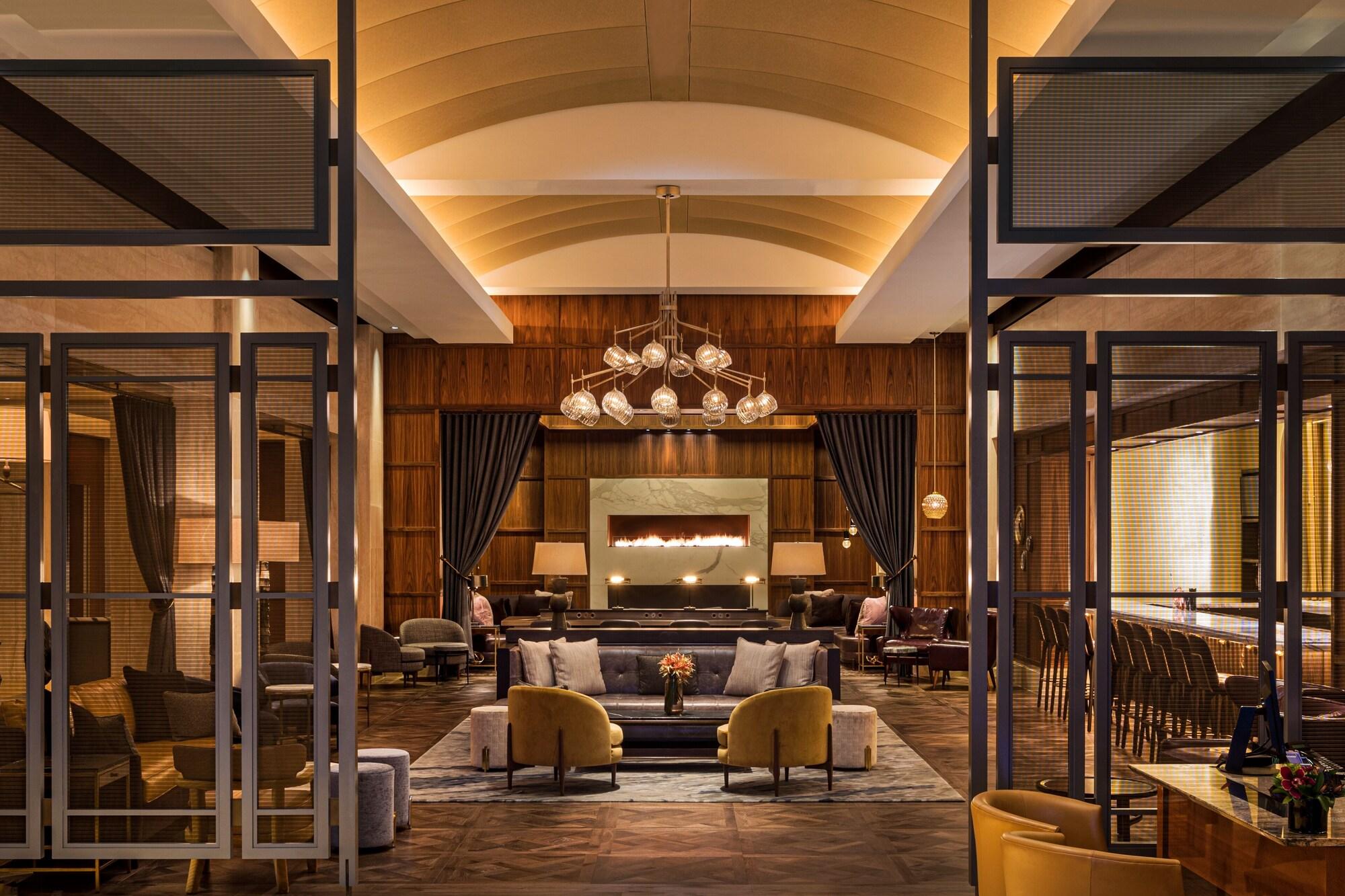 Vista Lobby The Ritz-Carlton, Boston