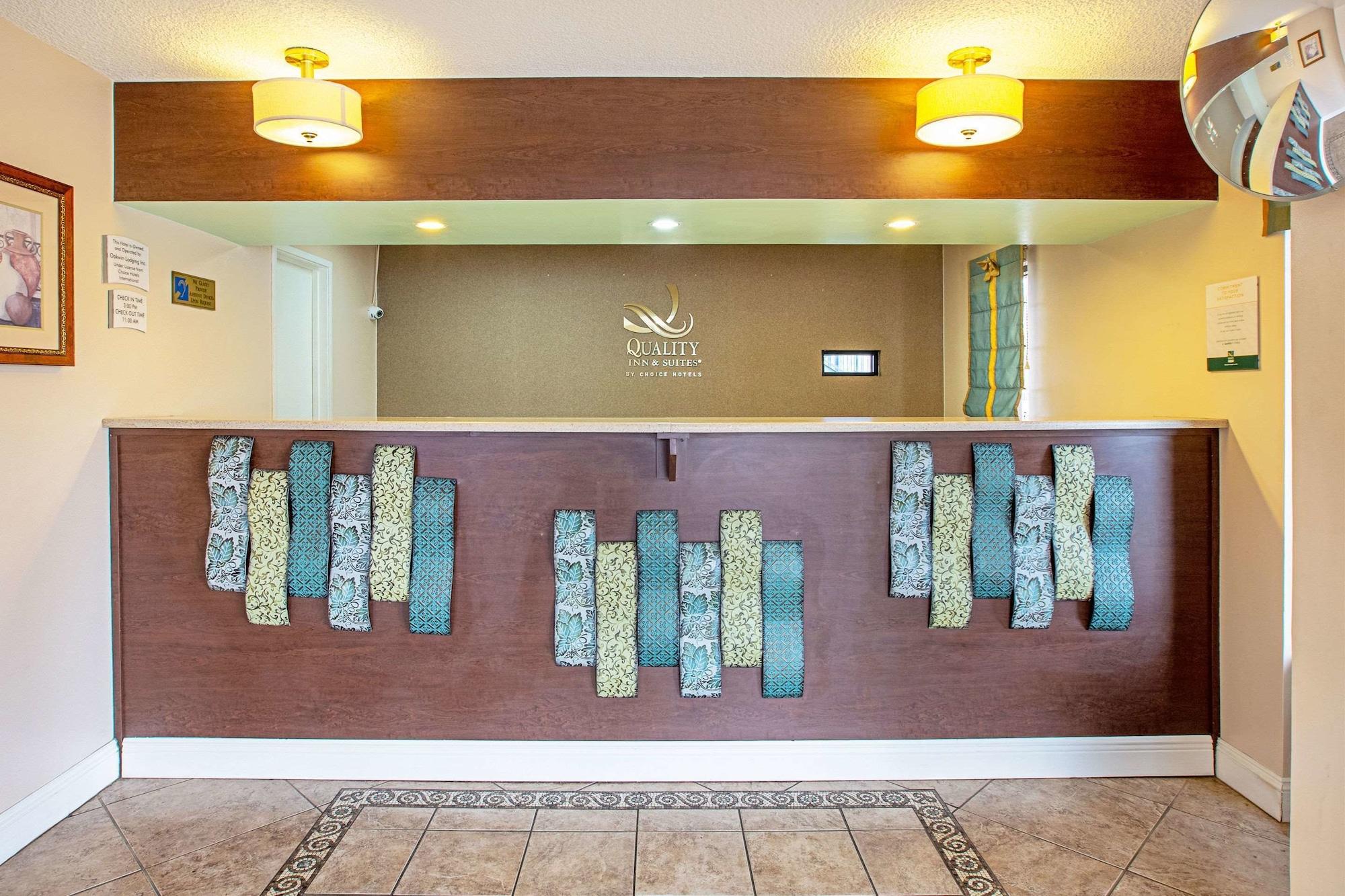 Vista Lobby Quality Inn & Suites Live Oak I-10 Exit 283