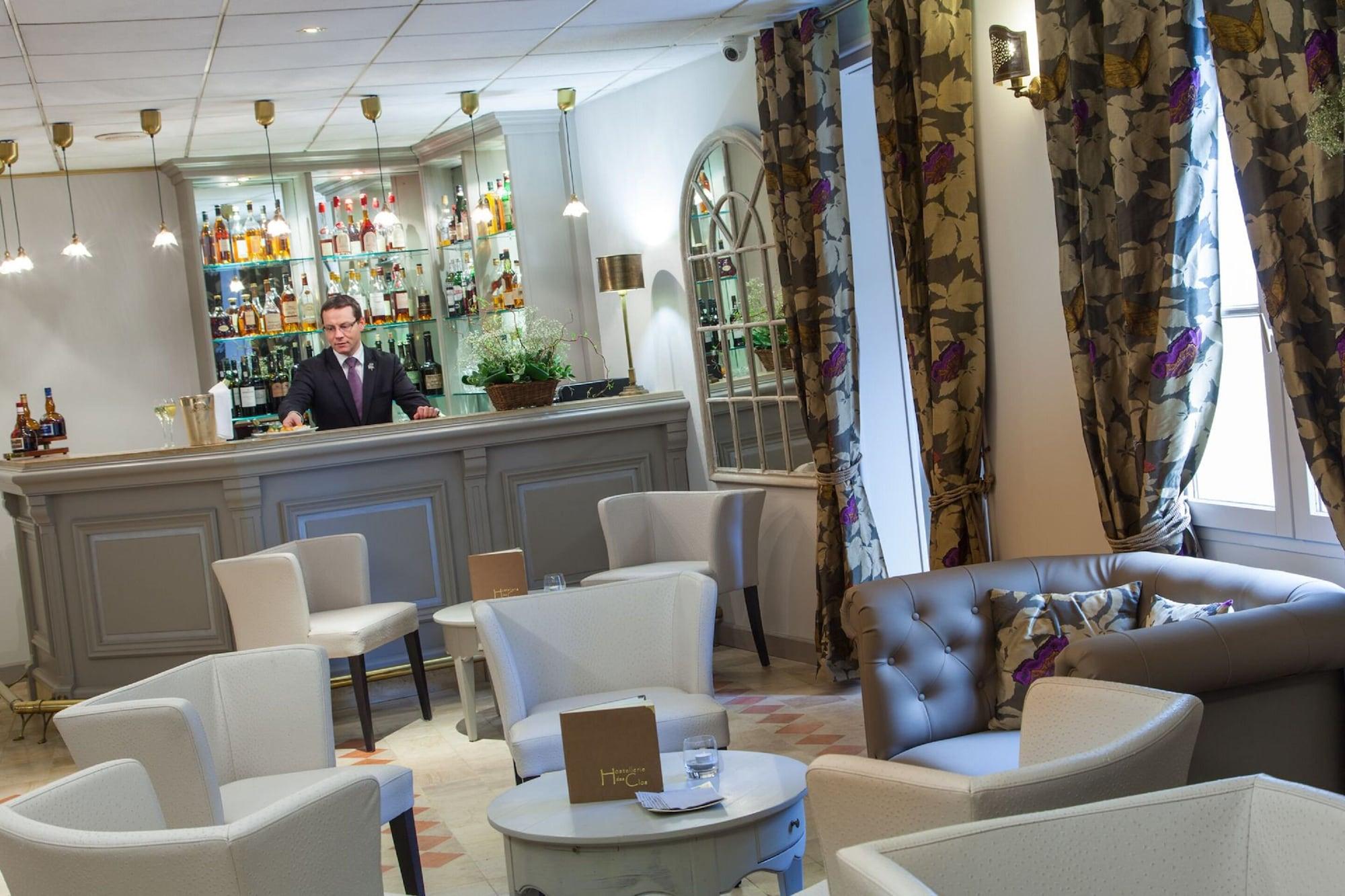 Bar/Salón Hostellerie des Clos