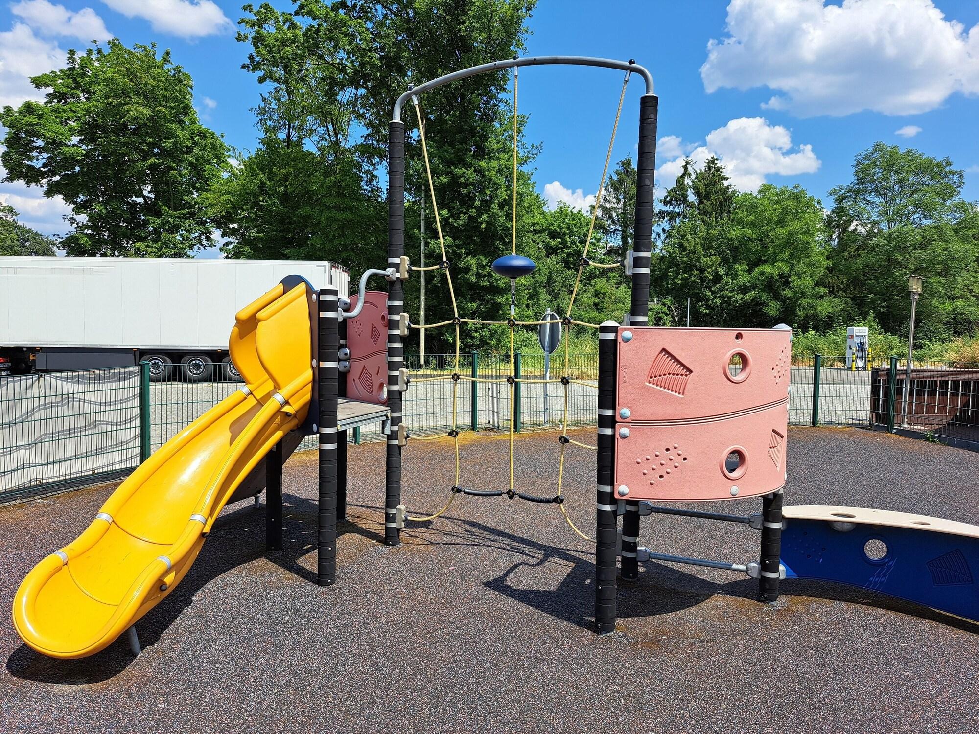 Instalaciones Recreativas Serways Hotel Hösel