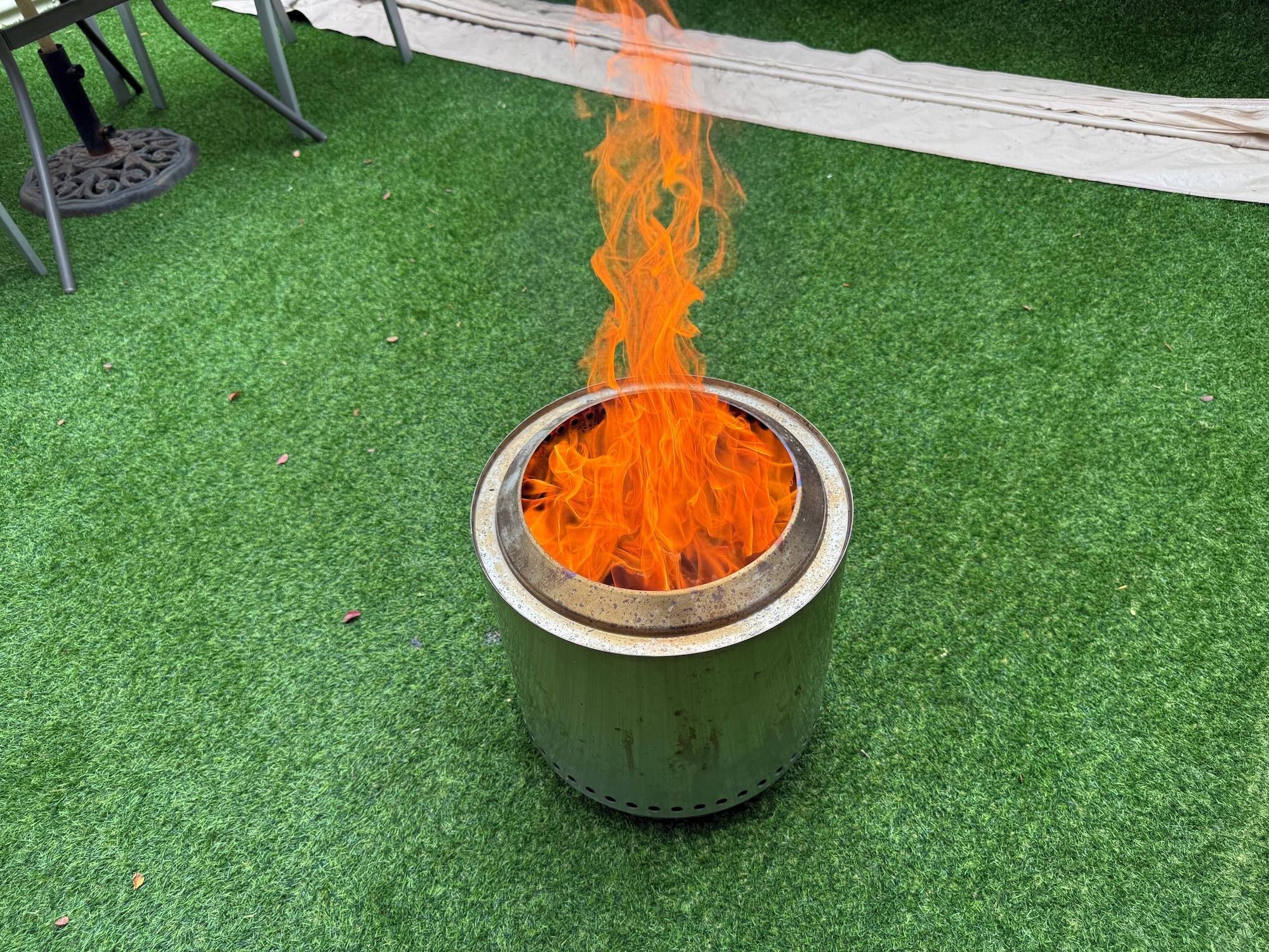 Vista Exterior Acube Hotel