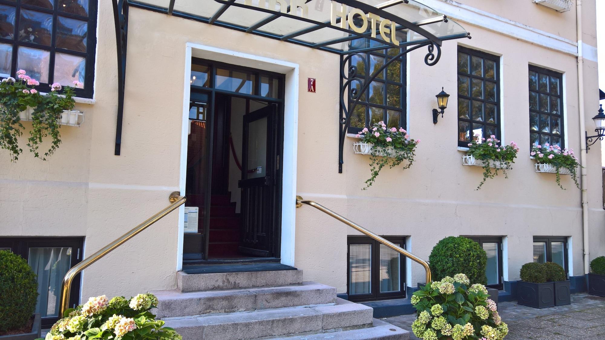 Varios Park Hotel