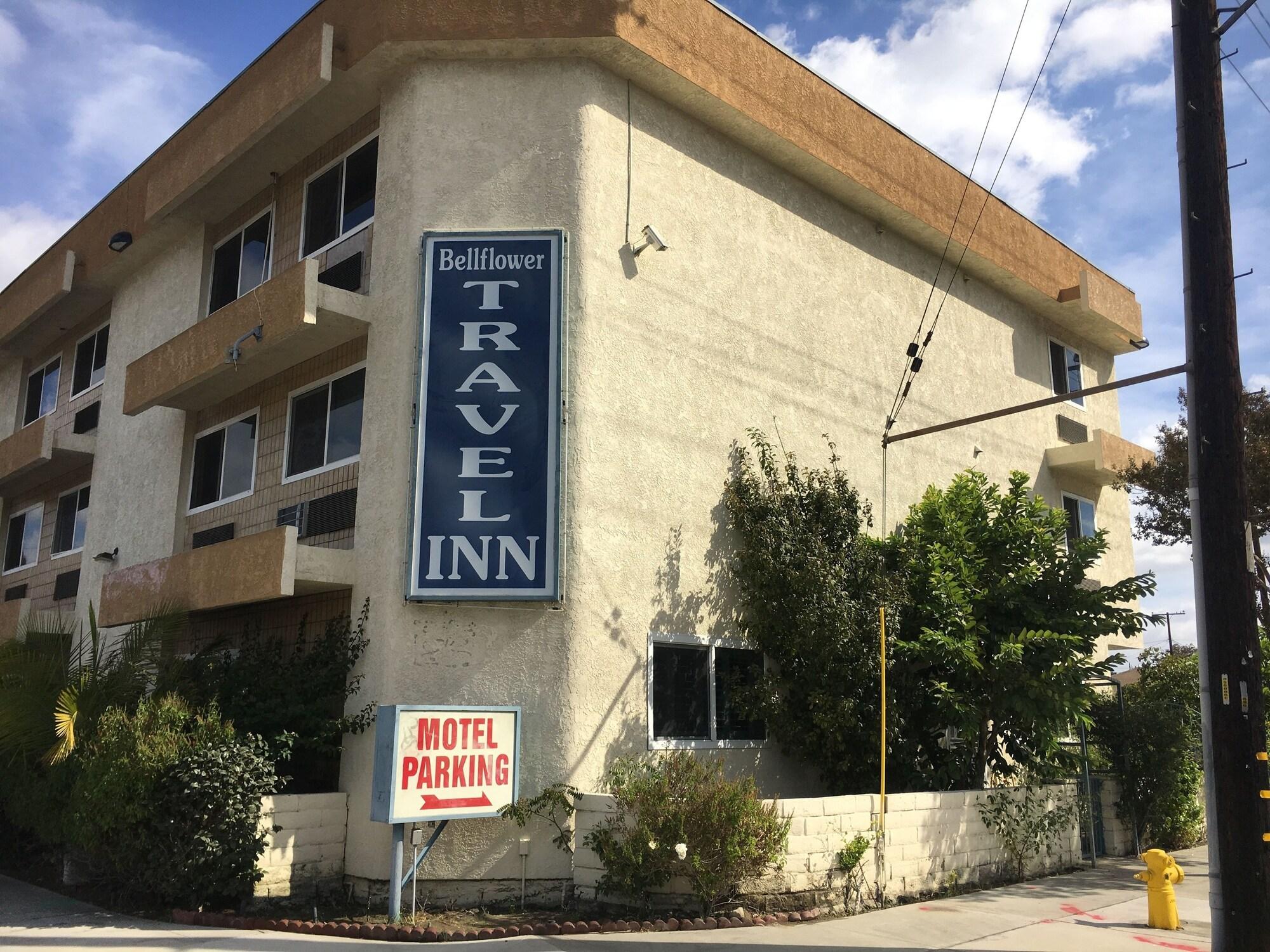 Varios Bellflower Travel Inn