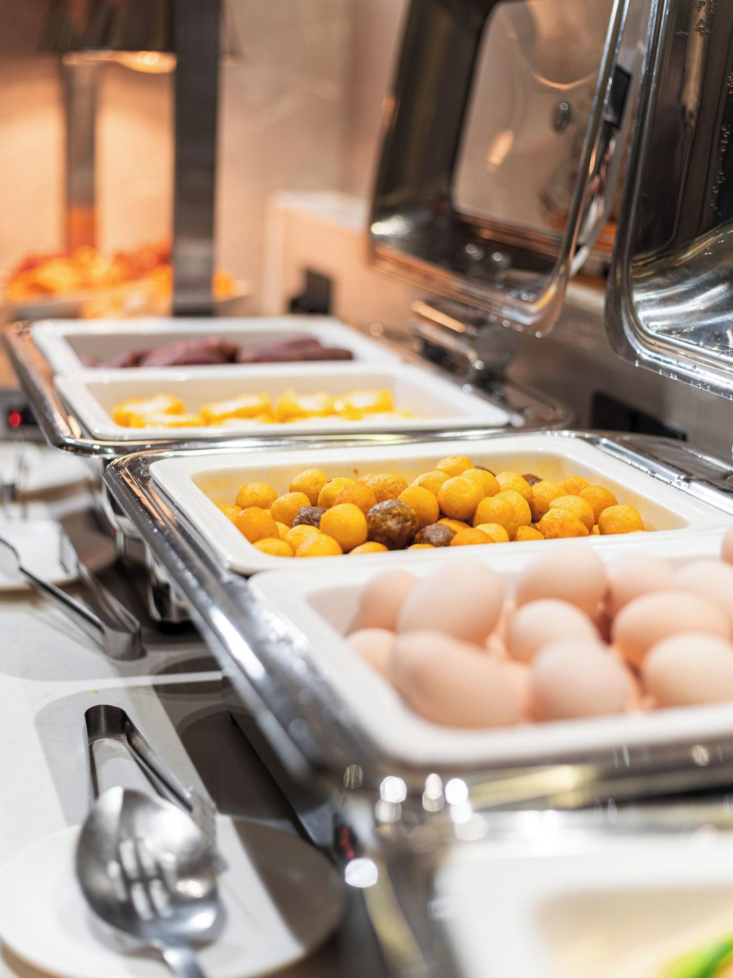 Restaurant Lavande International Hotel Guangzhou TaiKoo Hui Square Shipaiqiao Metro Station Branch - Free Shuttle Bus to Canton Fair Complex During Canton Fair Period