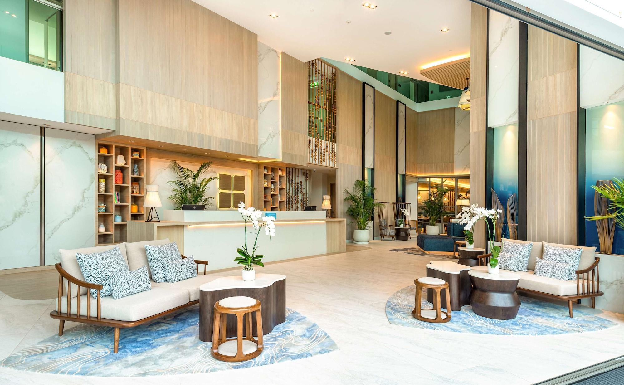 Vista Lobby Hilton Garden Inn Phuket, Thailand