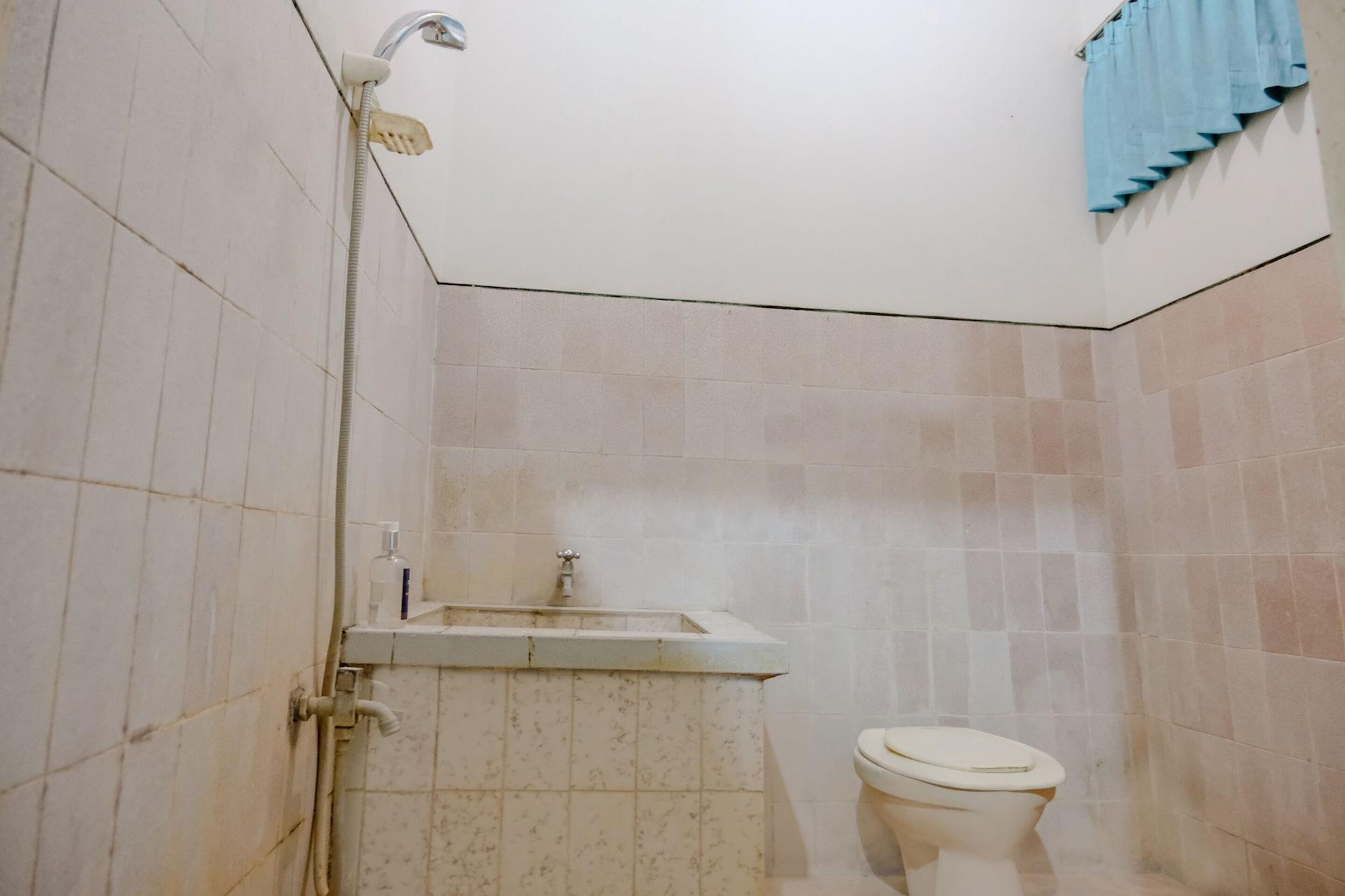 Equipamiento de Habitación OYO 1761 Hotel Dirgahayu