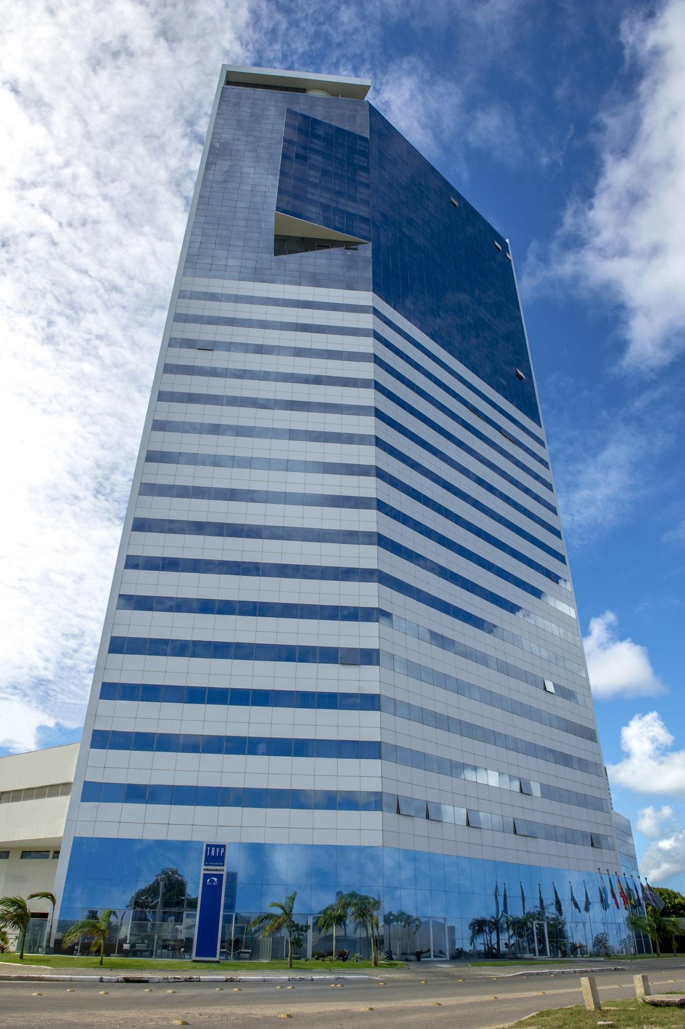 Vista Exterior Silverton Paiva Experience