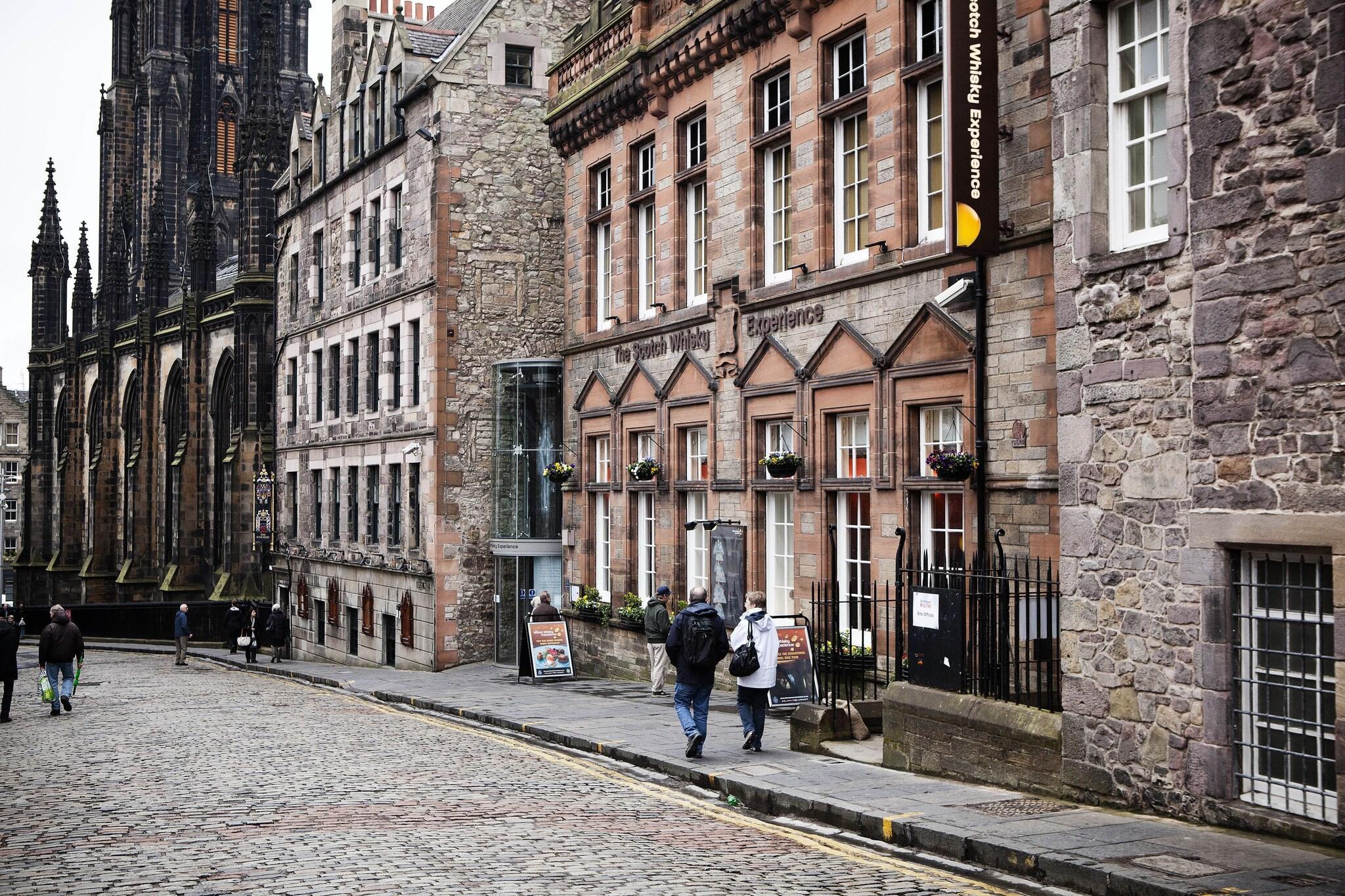 Vista Exterior Fraser Suites Edinburgh