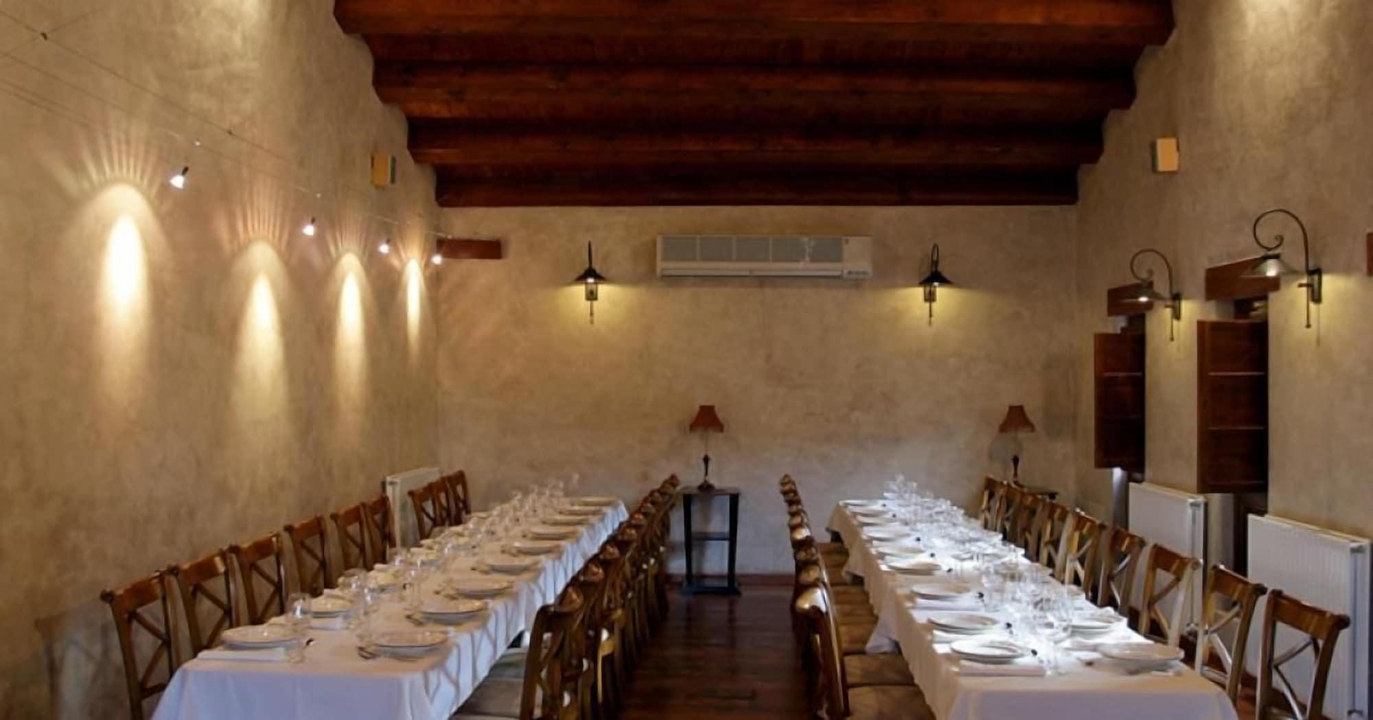 Salón de Baile Posada Los Condestables