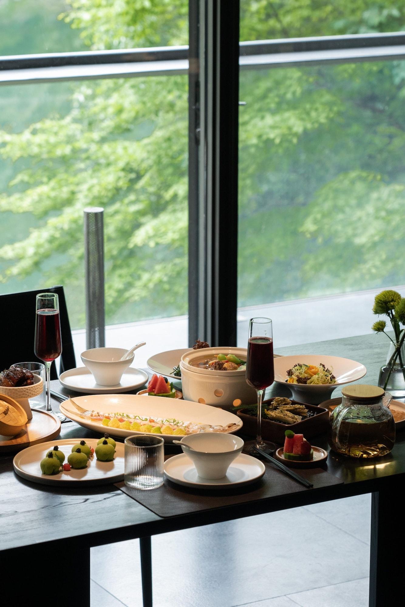 Restaurant Yakamoz qianchuan Hotel