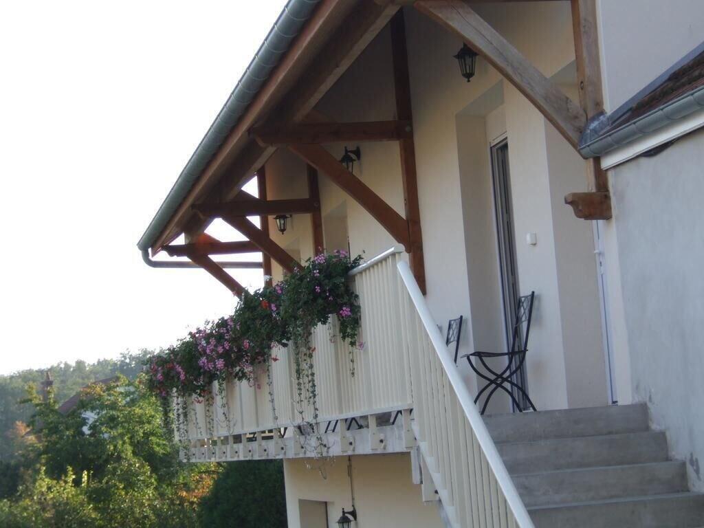 Varios Chambre D'hotes Champagne Laval Louis