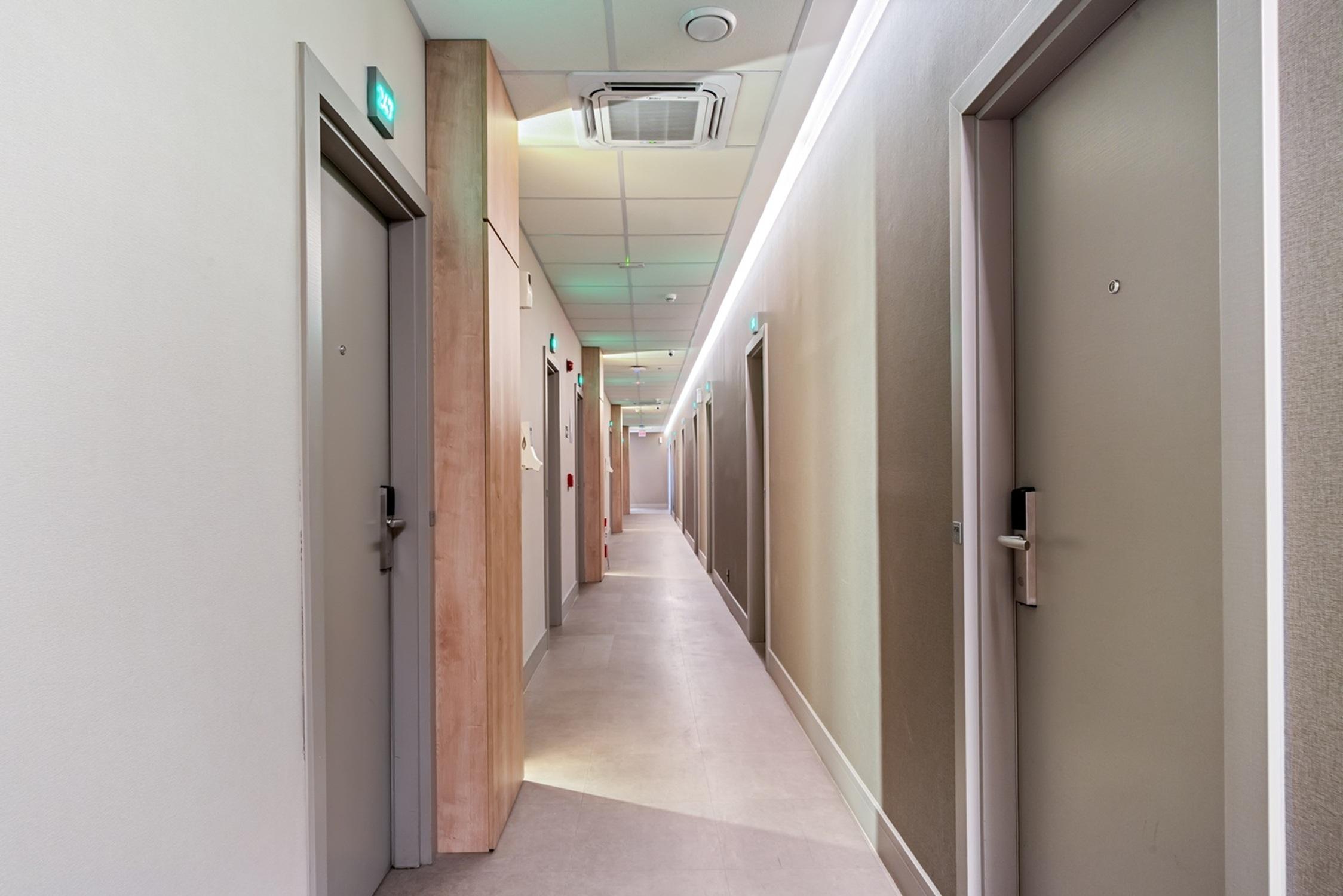 Corredores / Escaleras Fast Sleep Suites by Slaviero Hotéis