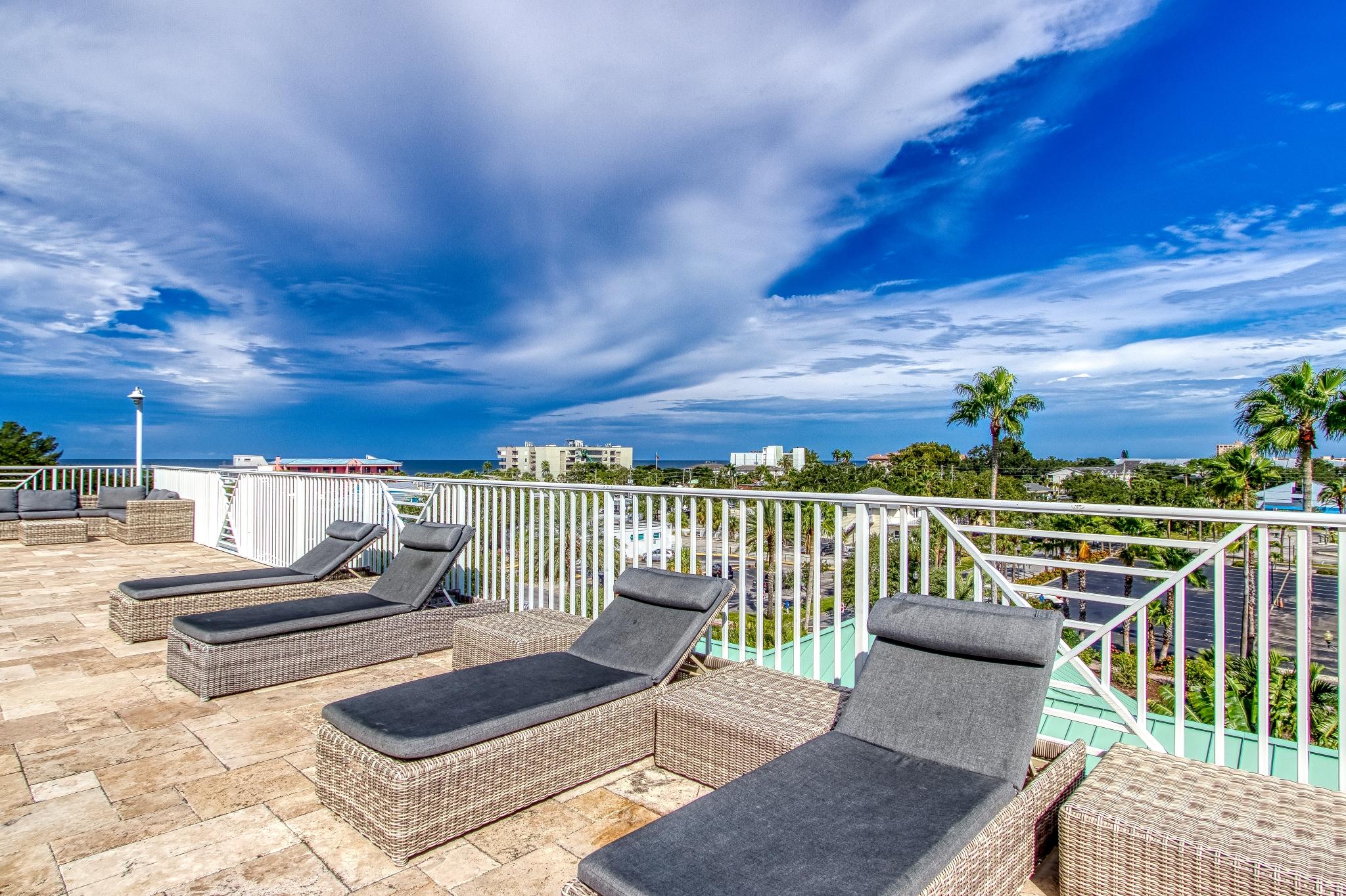 Varios New Hotel Collection Harbourside Resort
