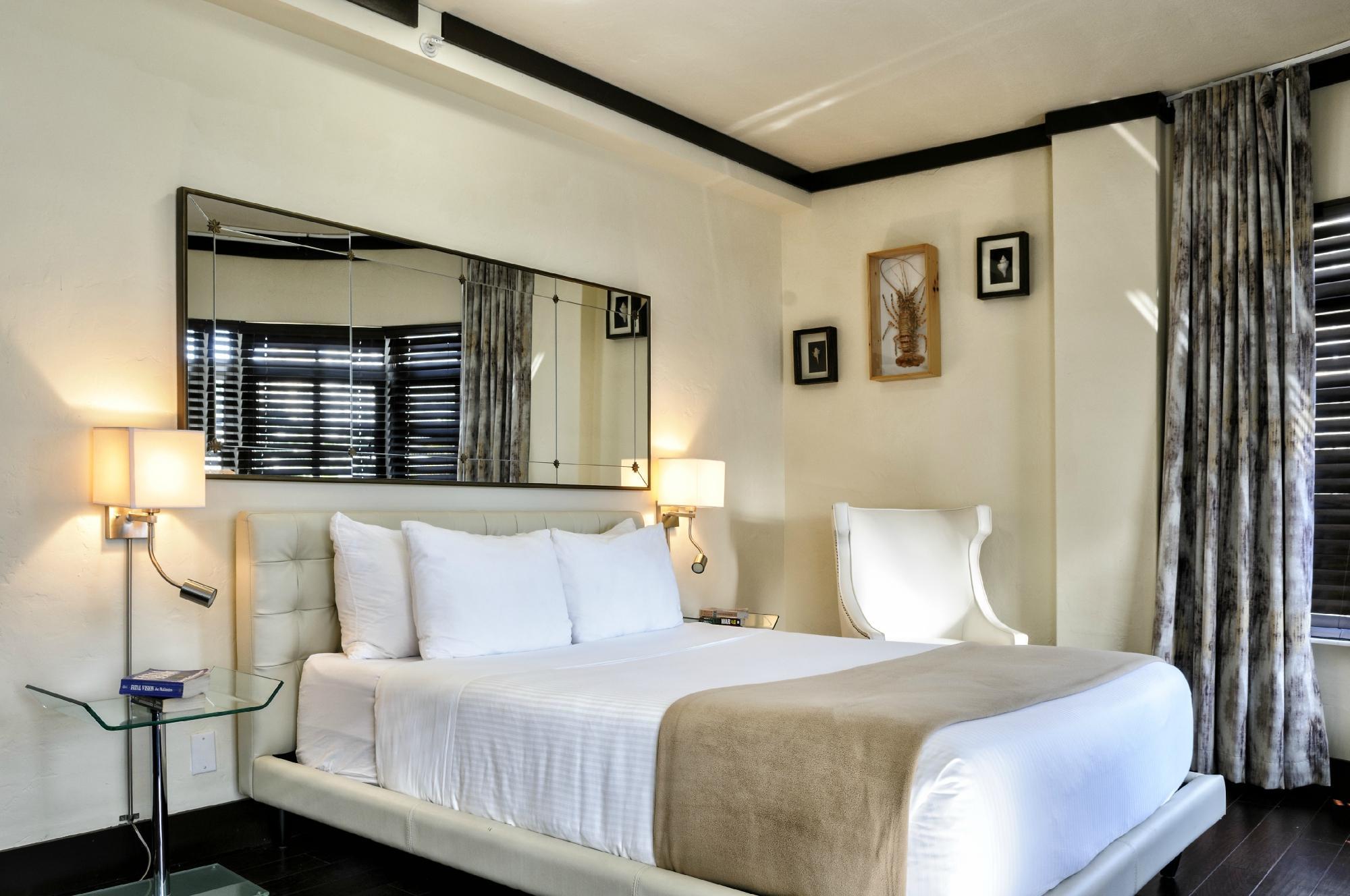 Hotel Lincoln Arms Suites