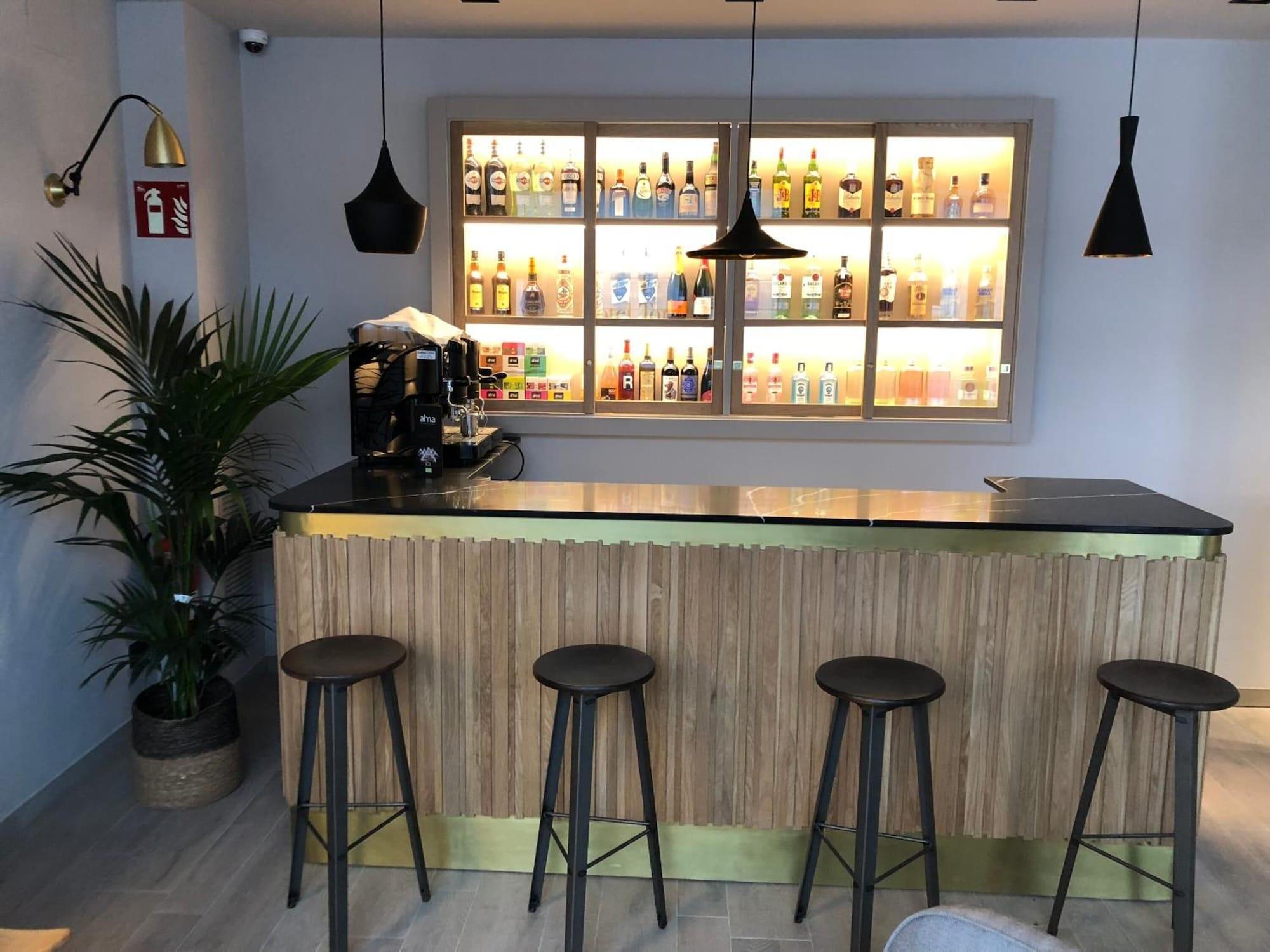 Bar/Salón Hotel Torrent