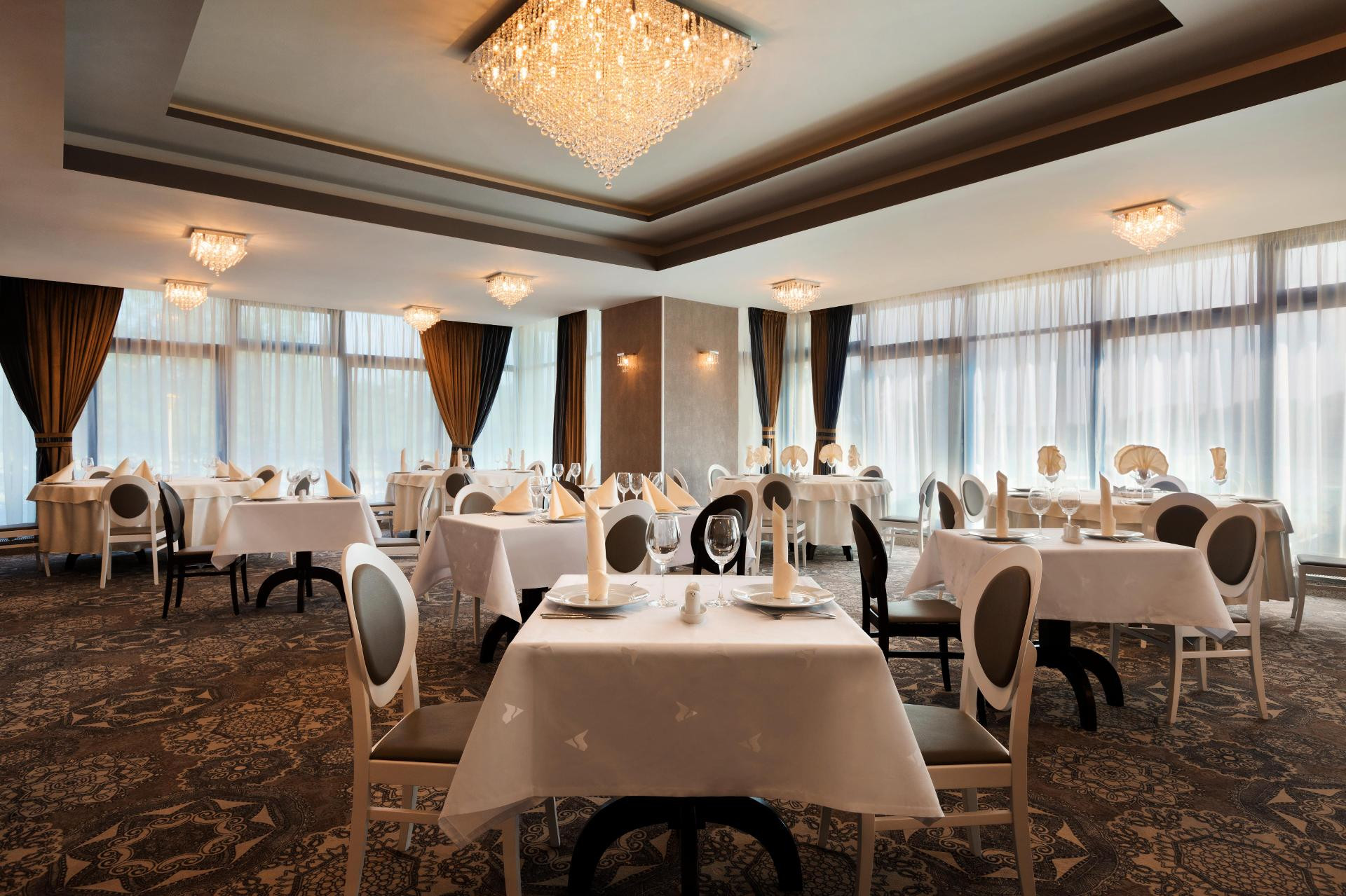 Restaurant Ramada by Wyndham Constanta