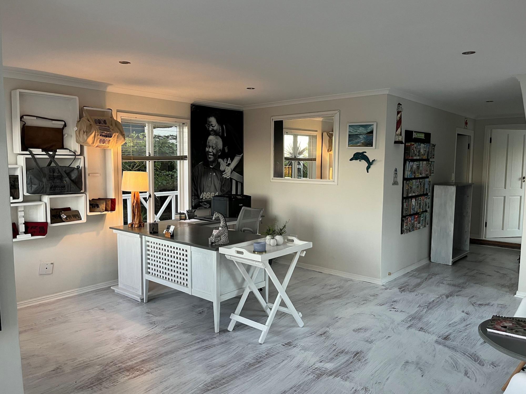 Vista Lobby Brenton Beach House