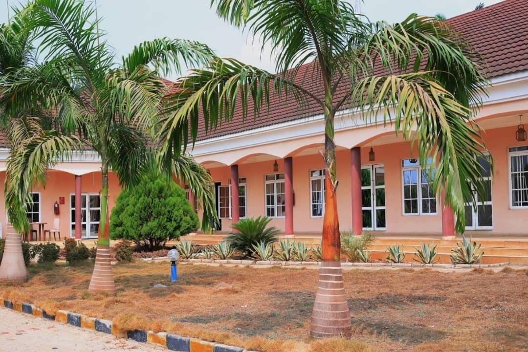 Vista Exterior Jorany Hotel Resort Ikom