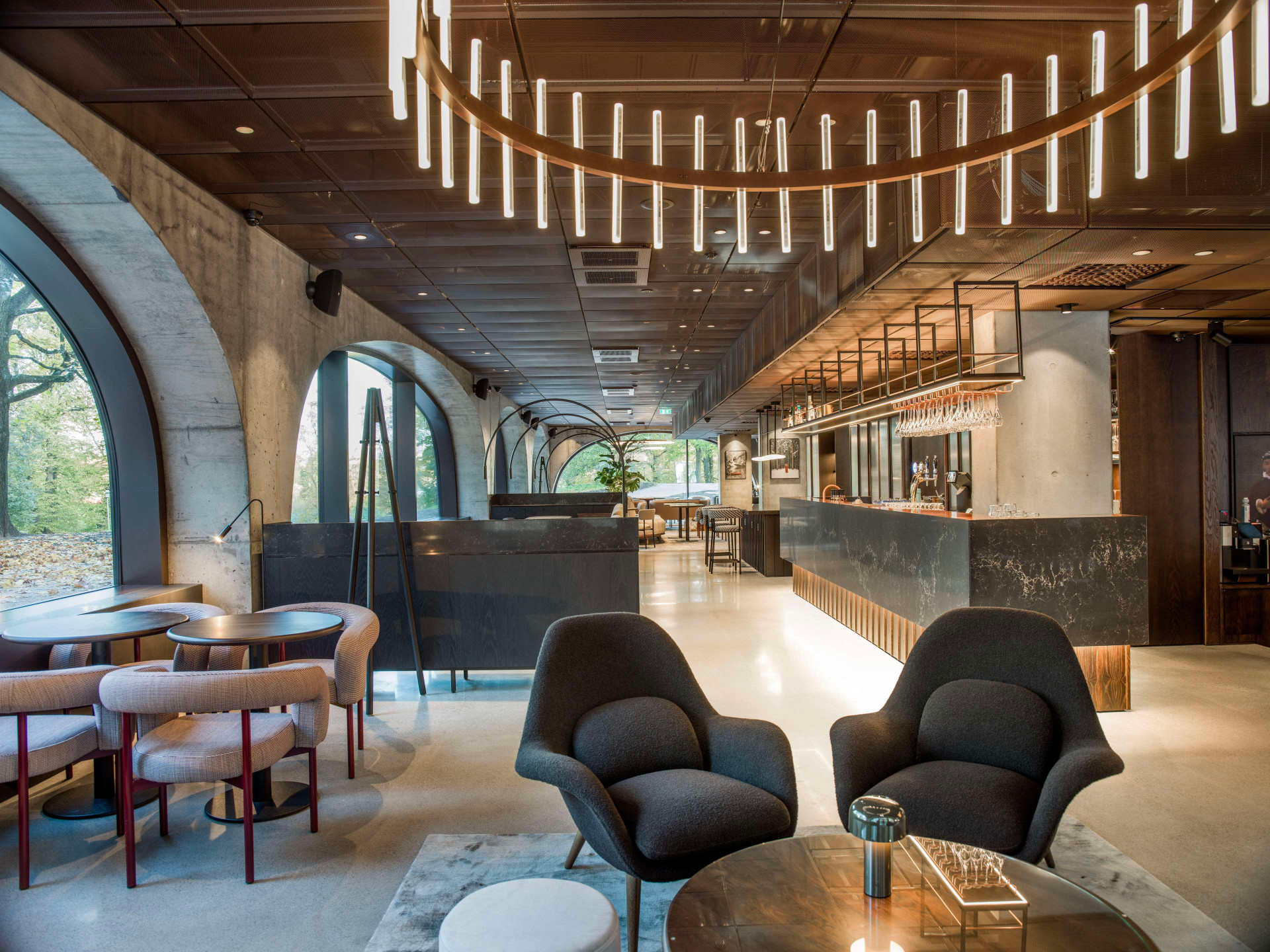 Bar/Salón Radisson RED Helsinki