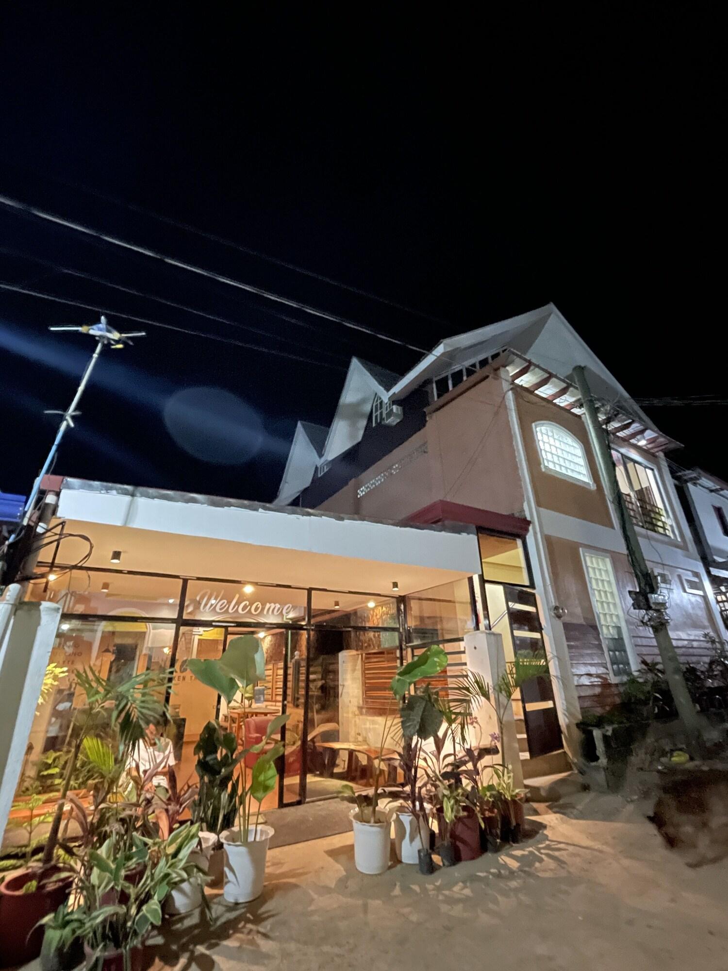 Varios Bahay Ni Ate Bed and Breakfast