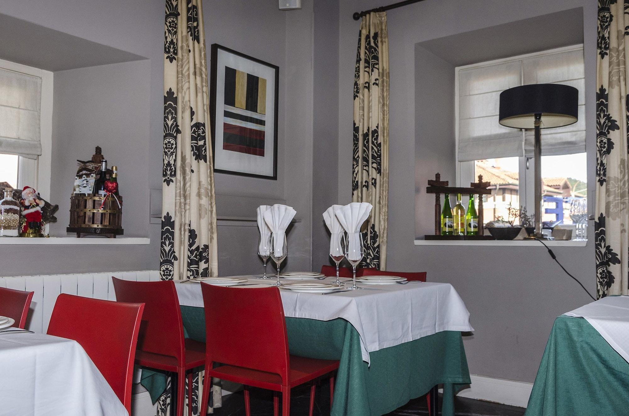 Restaurant Hotel Palacio Muñatones