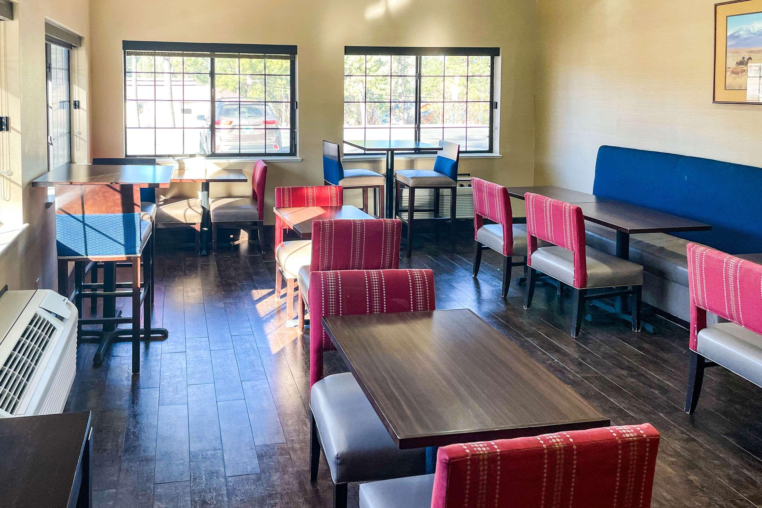 Restaurant Comfort Inn & Suites Midtown