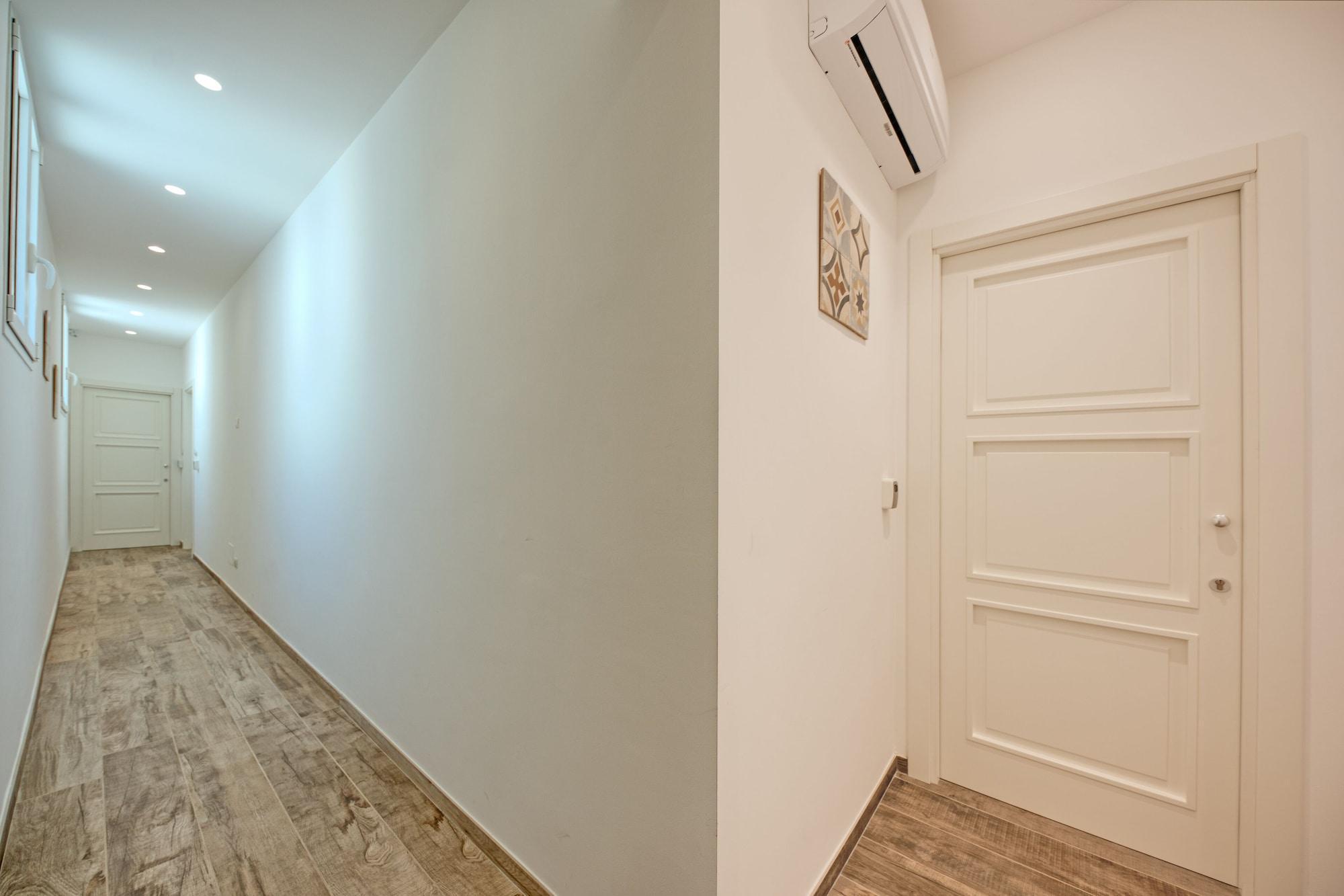 Vista Lobby Ilice B&B