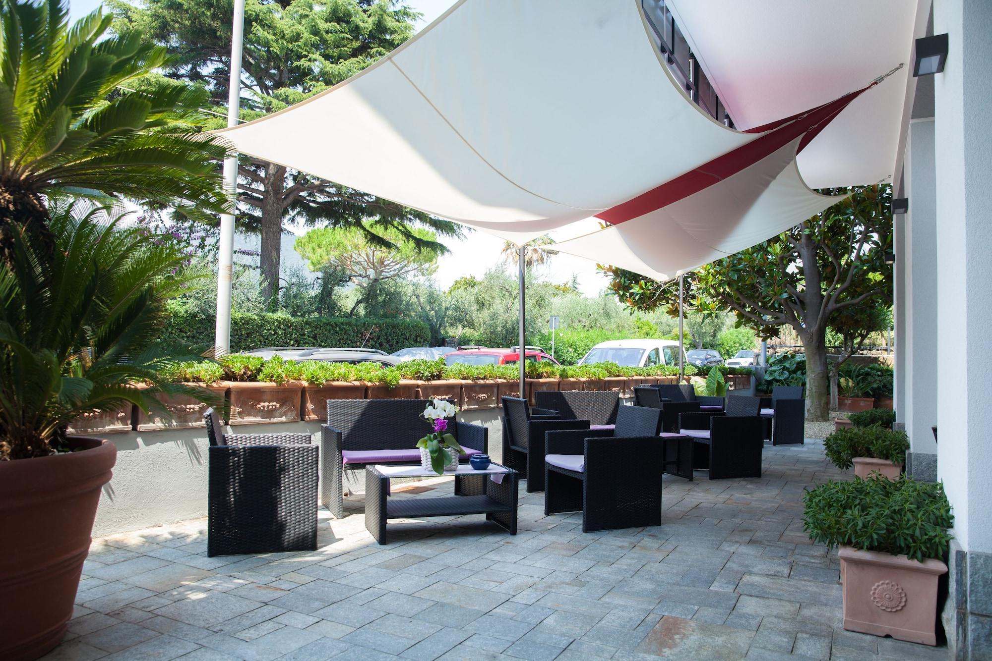 Vista Exterior Residence La Palma